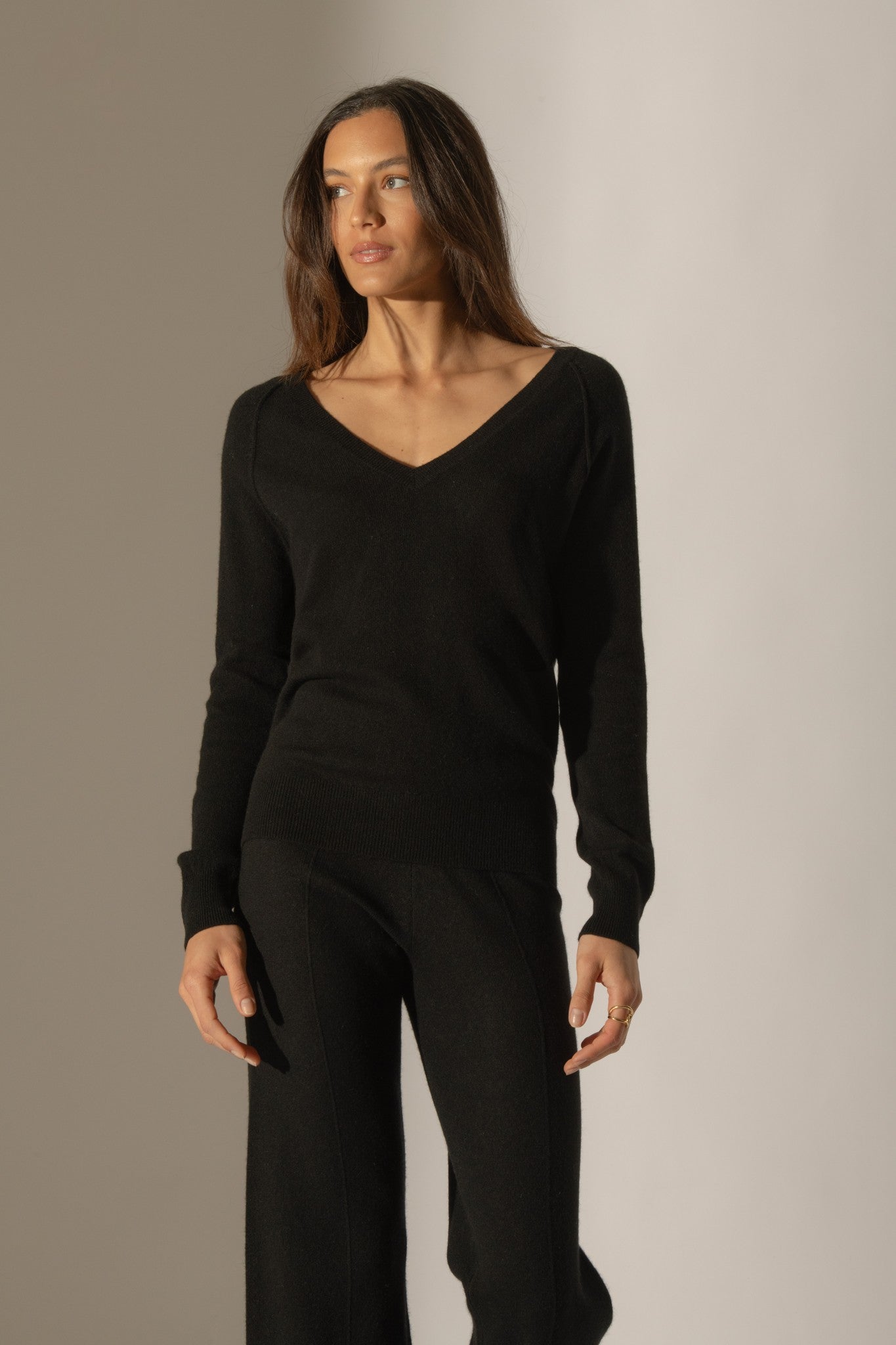 penelope pull col v noir 100% cachemire