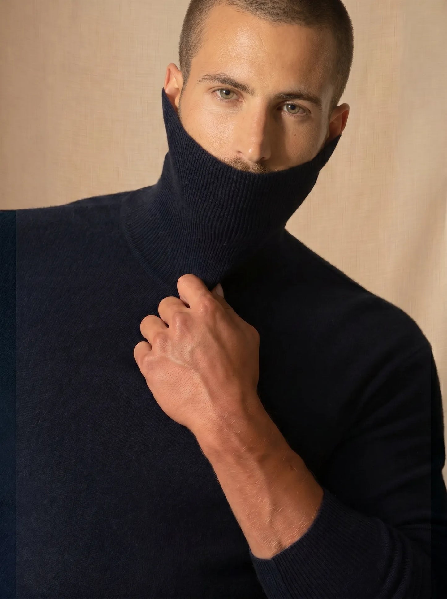 TREVOR sweater turtleneck navy