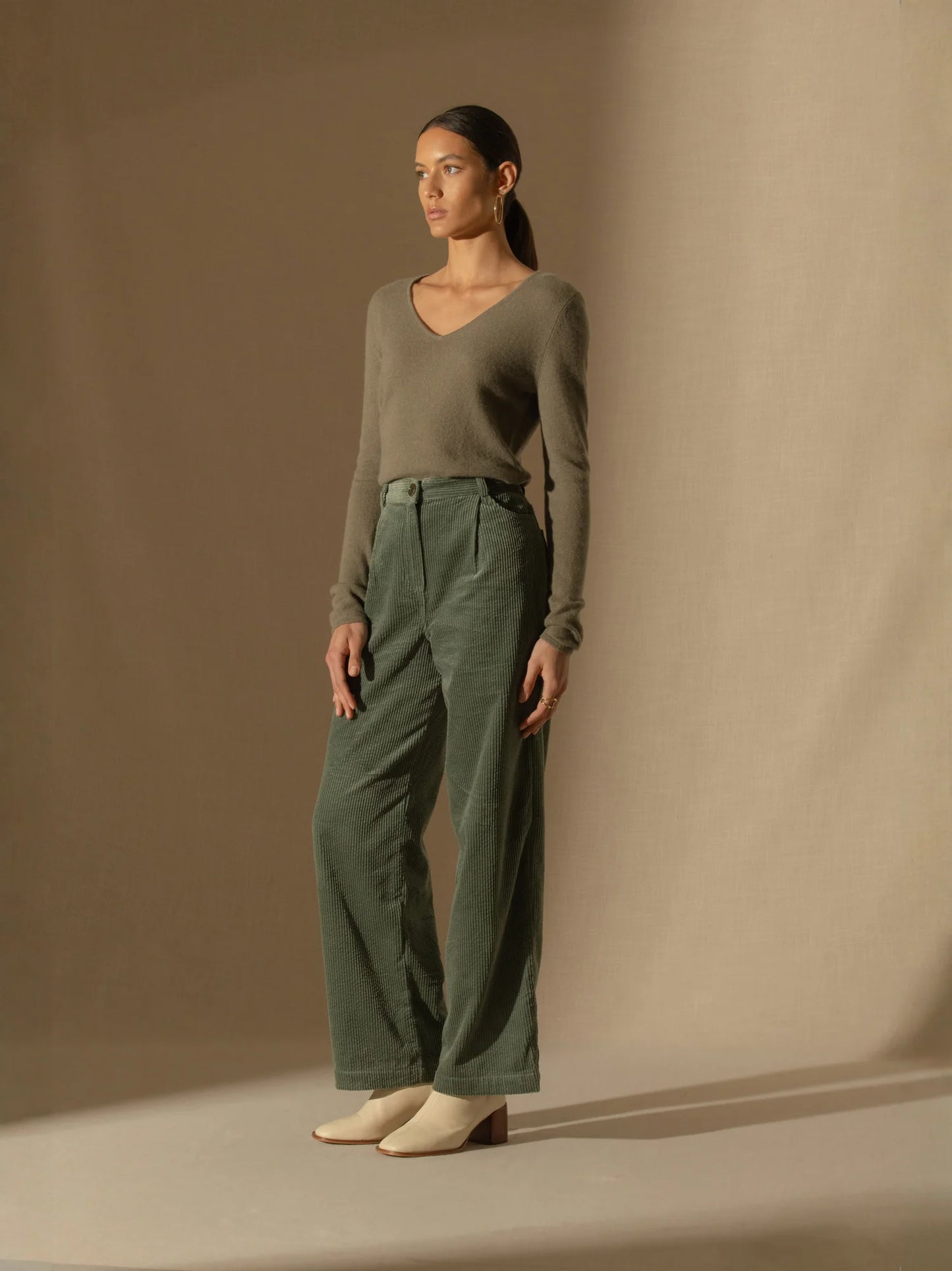 SHANNON pullover v-ausschnitt army