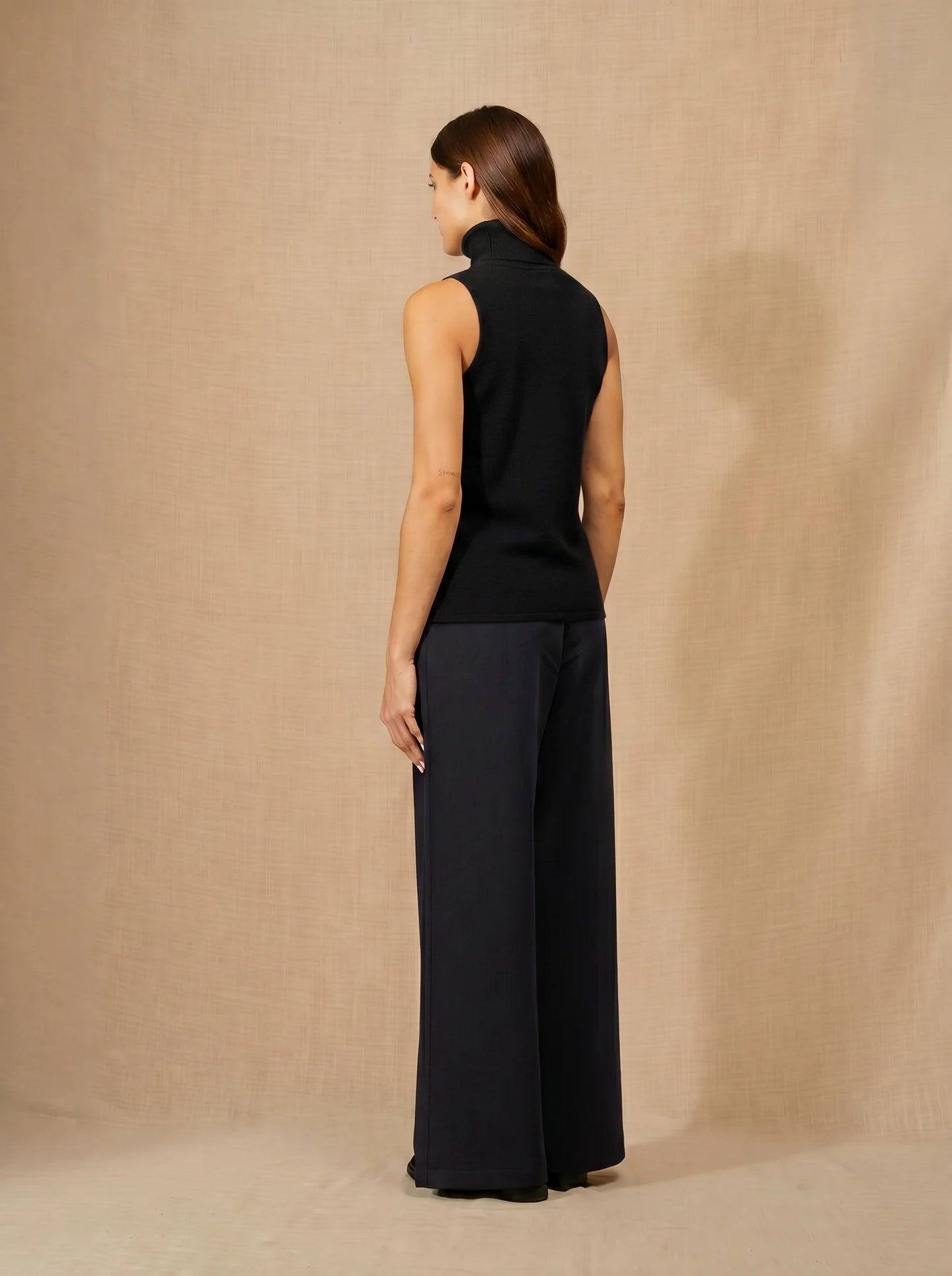 MARY sweater turtleneck sleeveless black