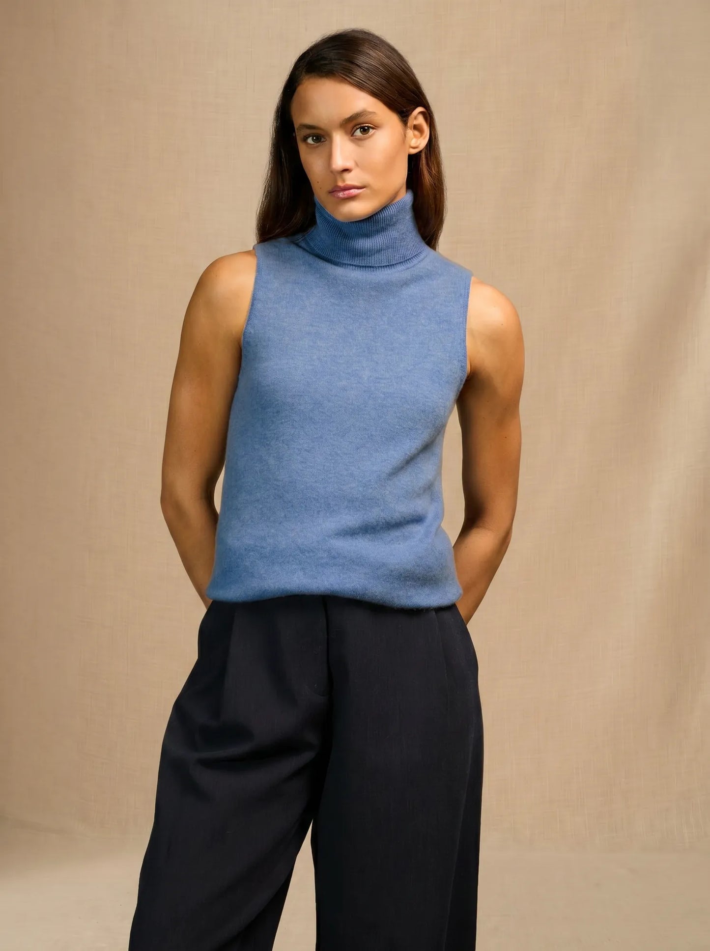 MARY sweater turtleneck sleeveless sky