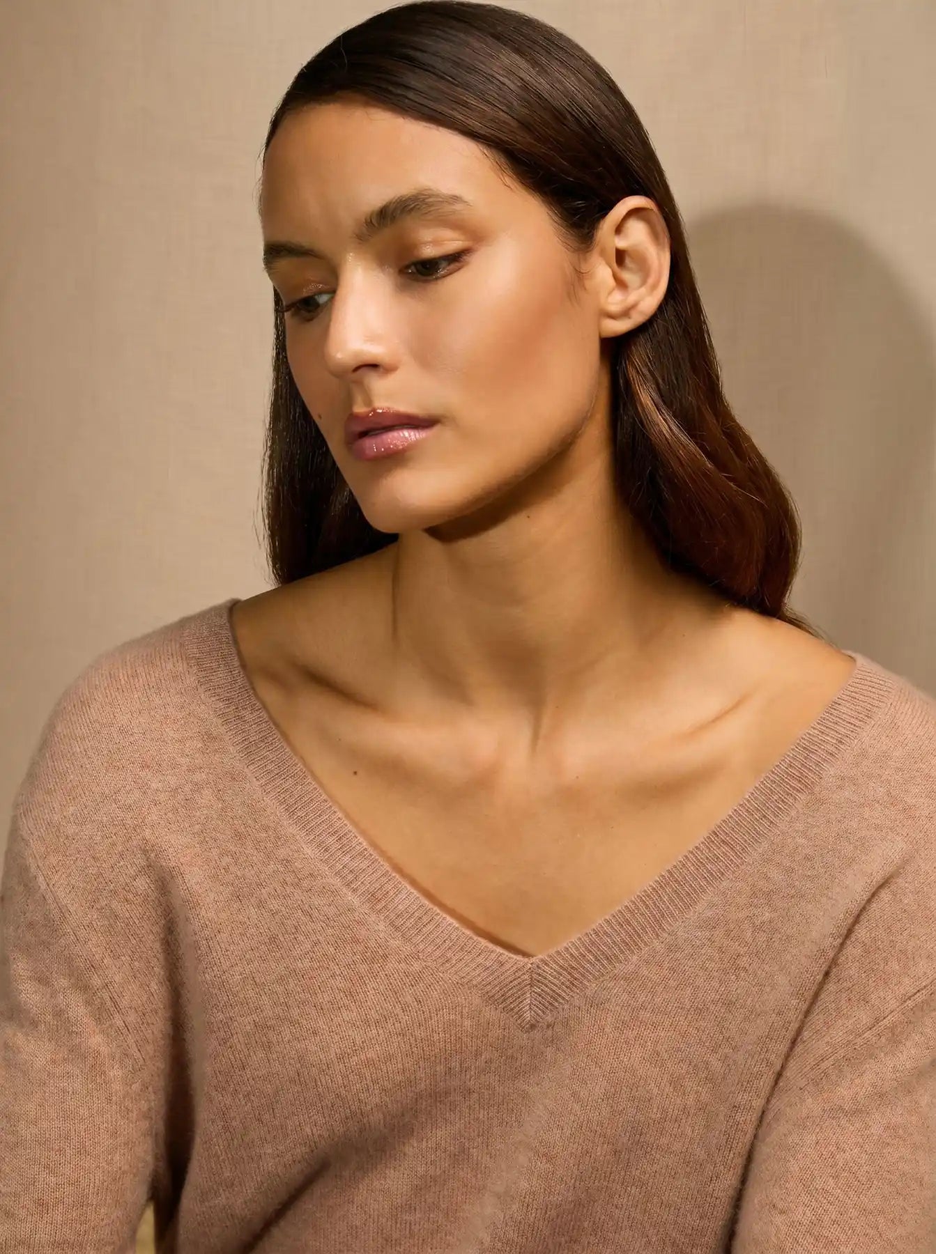 LOVA sweater v-neck devant and dos heather camel
