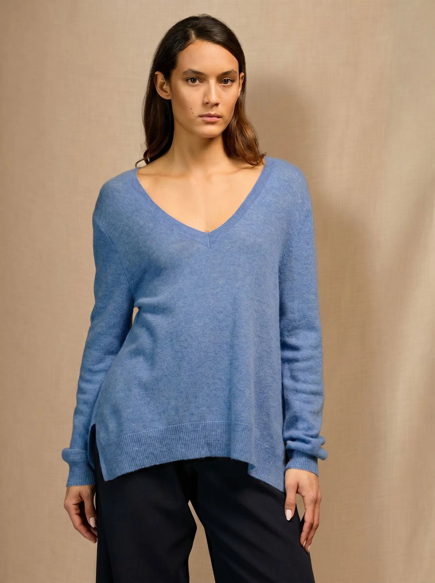 LOVA sweater v-neck devant and dos sky