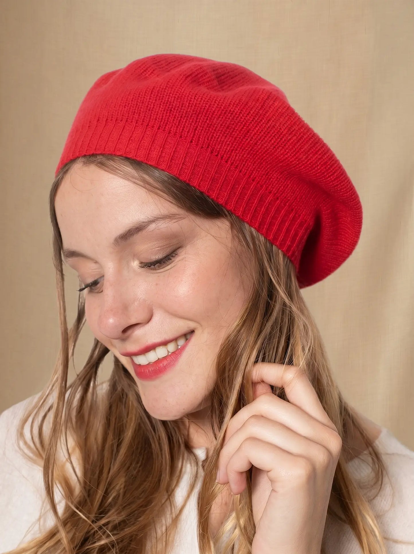 CLOE béret 4 fils rouge 100% cachemire