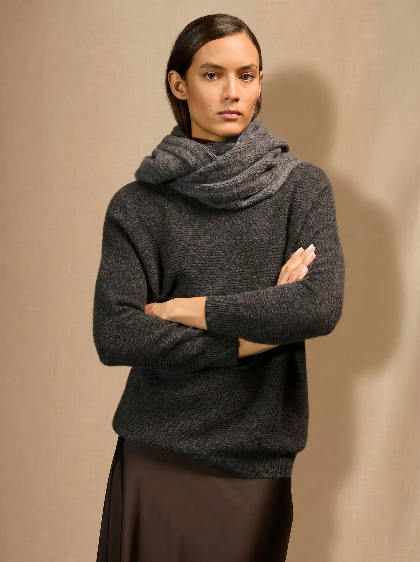 CLODY neck warmer 4 ply heather charcoal