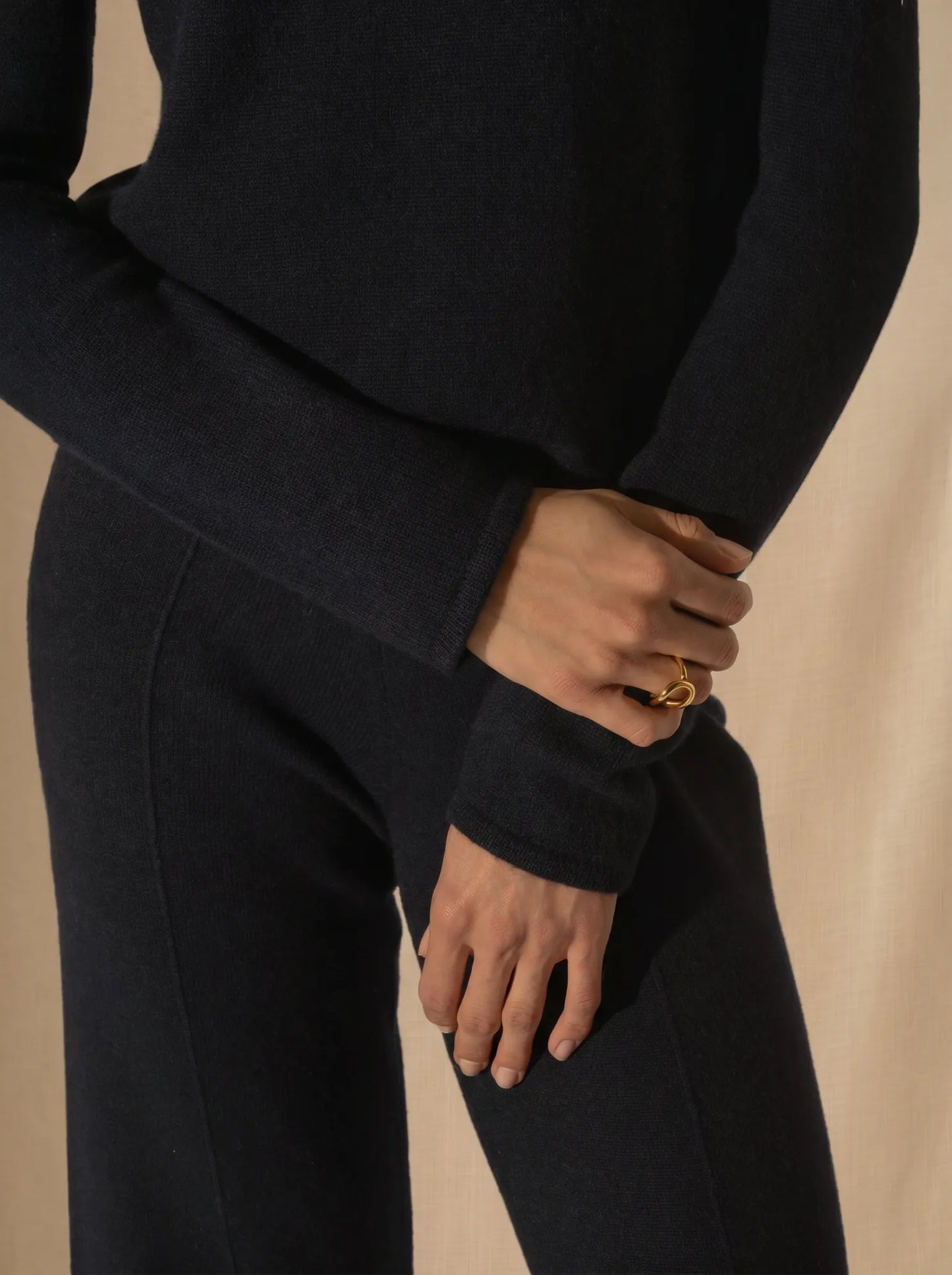 WILLOW sweater turtleneck 4 ply navy