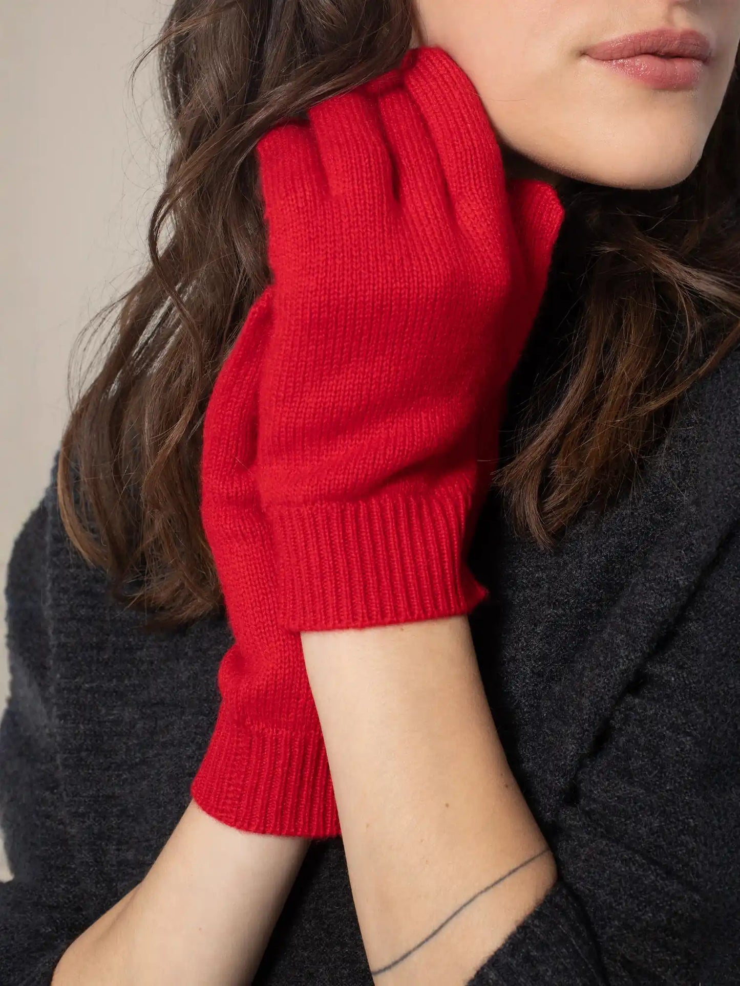 DANIEL gloves 4 ply red