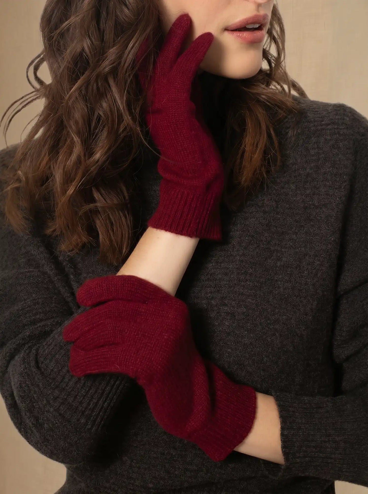 DANIEL gloves 4 ply burgundy