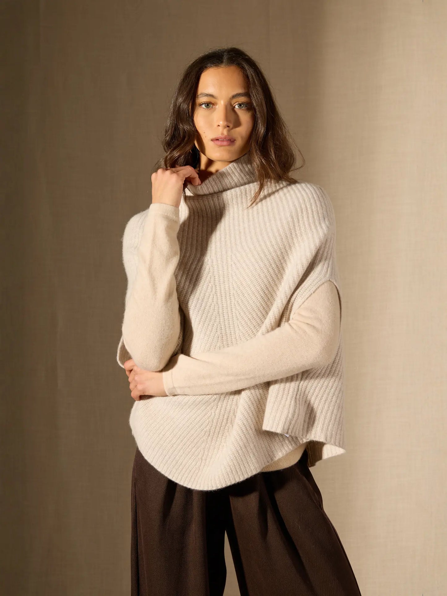 GACHE cape col montant 6 fils beige chiné