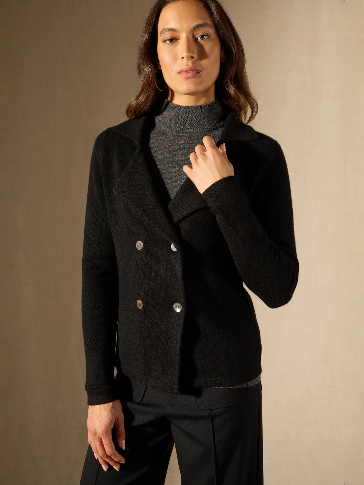KALISTA veste boutonnée col tailleur 4 fils noir