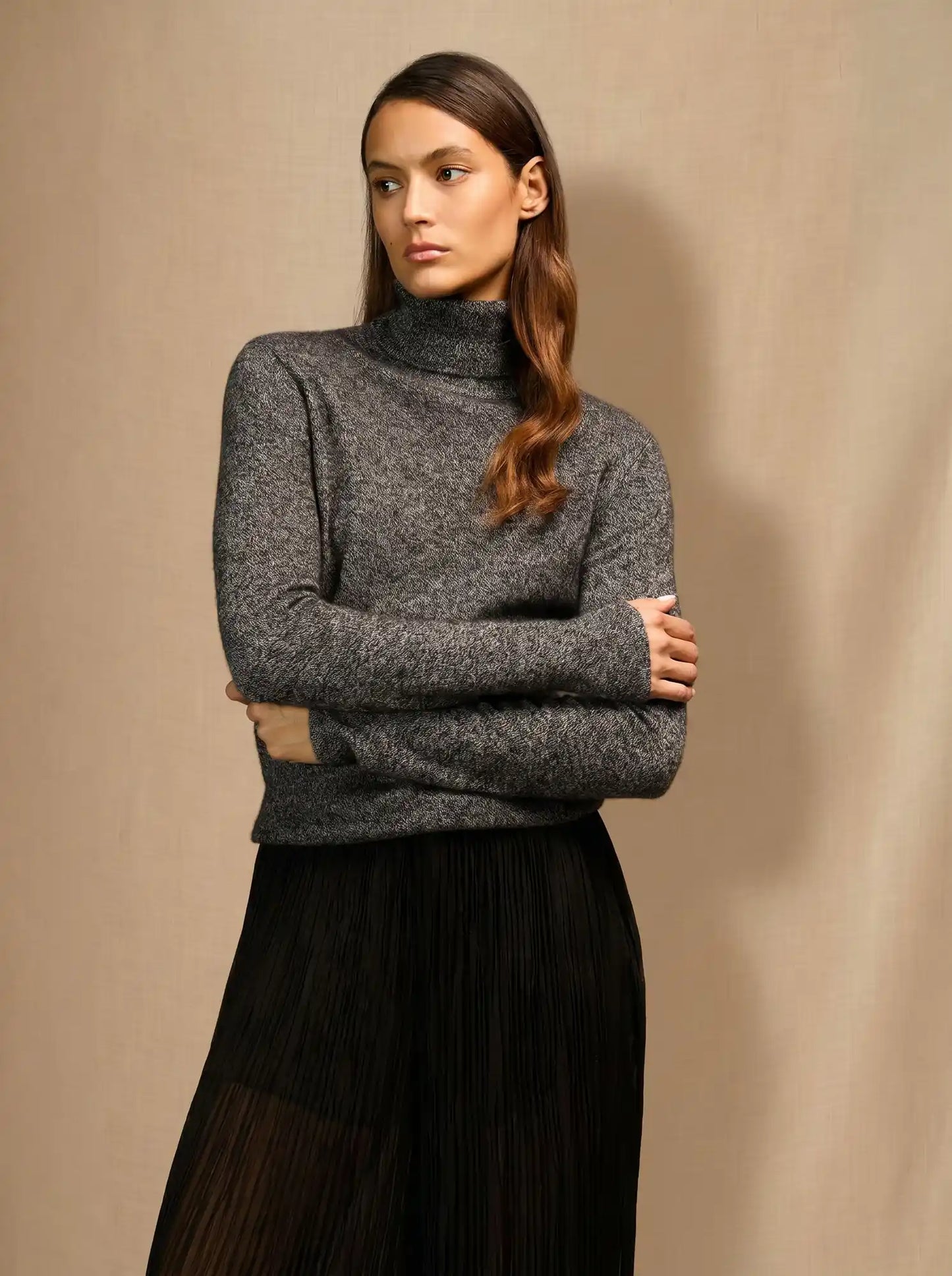 ASHLEY sweater turtleneck black and white