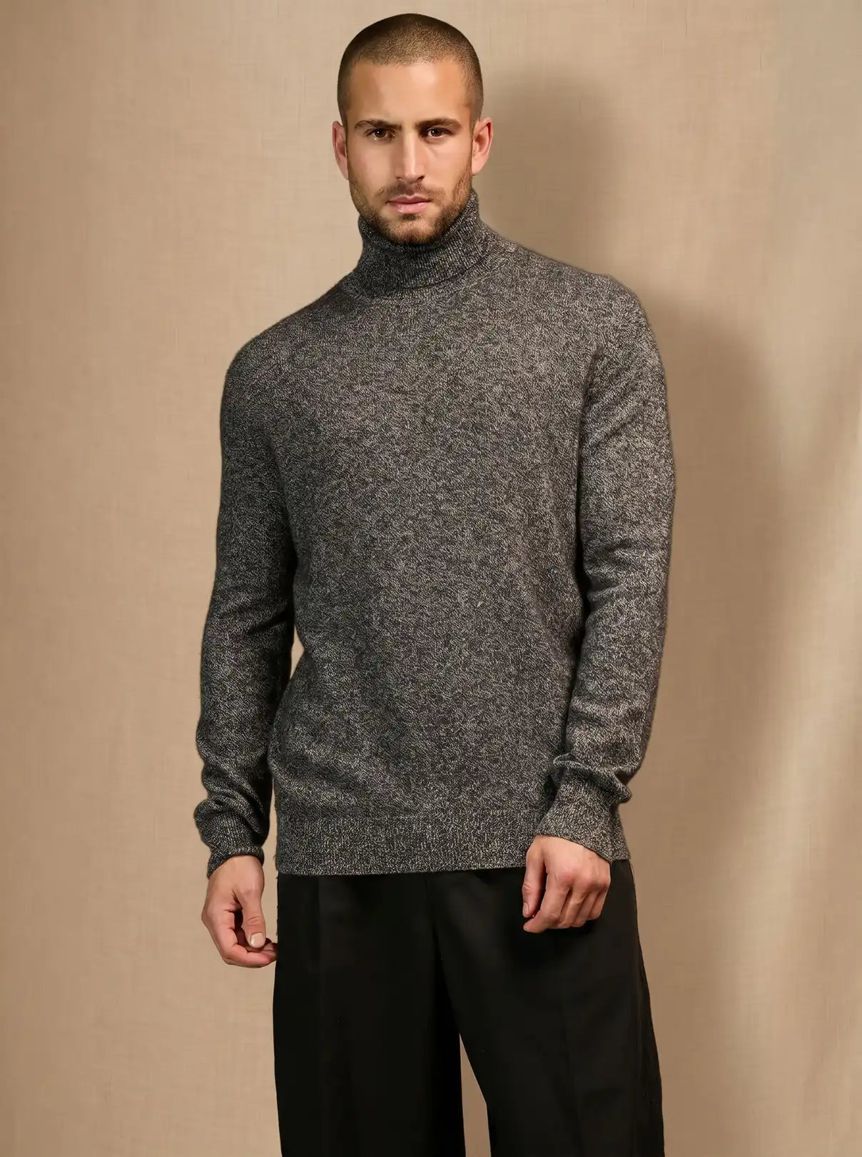 TREVOR sweater turtleneck black and white