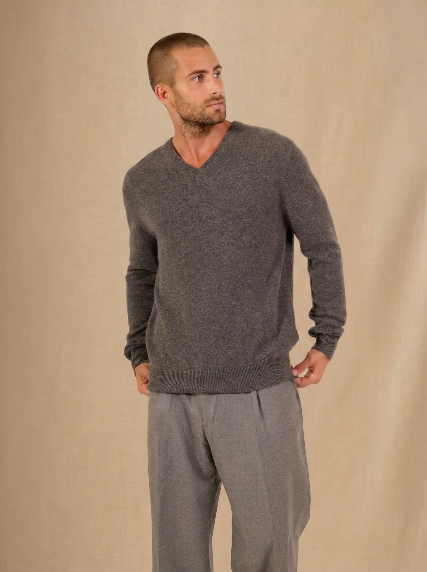 ALEXANDER sweater v-neck heather charcoal