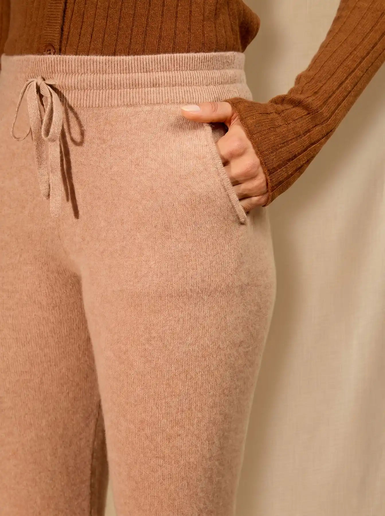 GWEN joggers heather camel