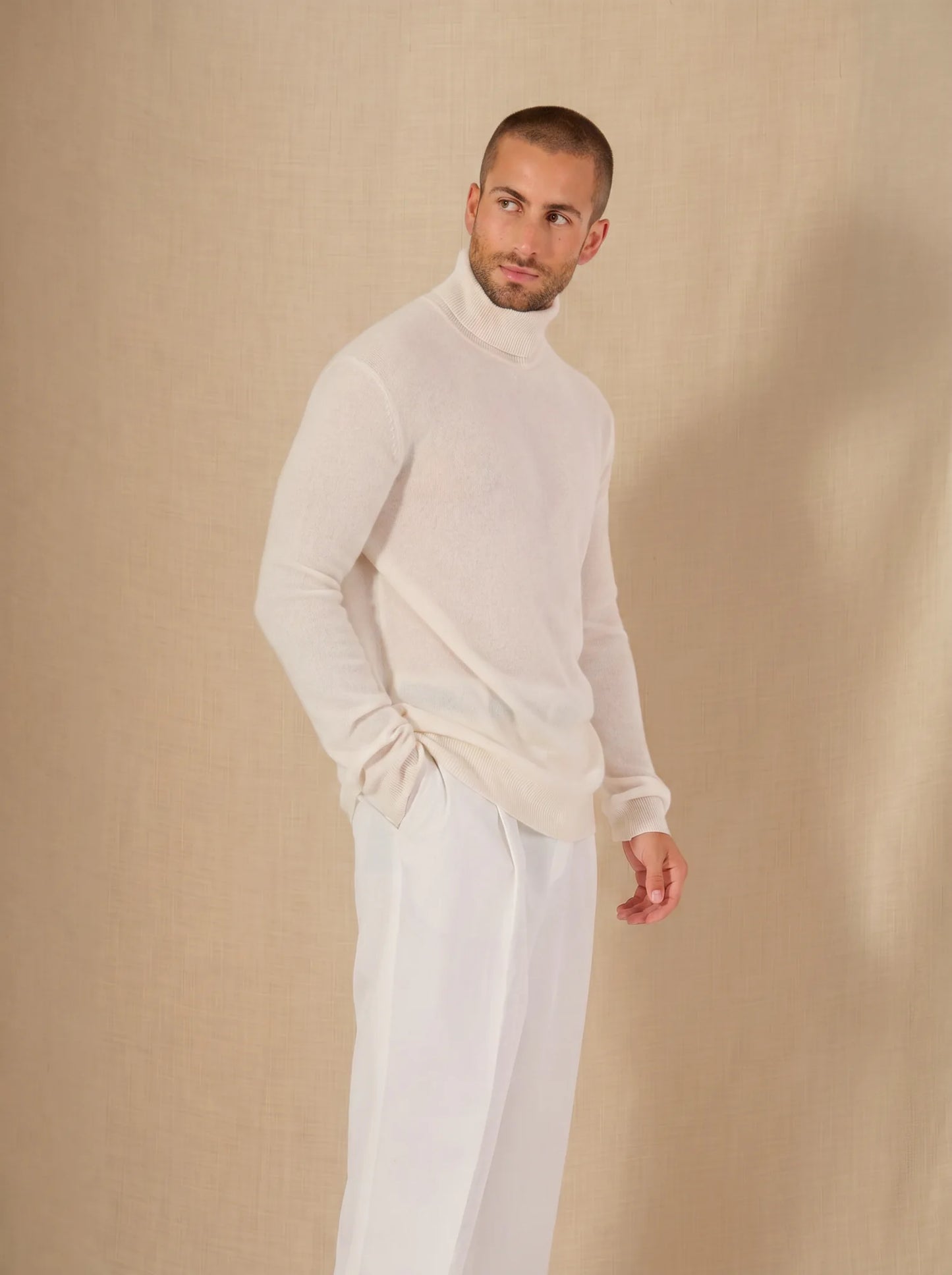 TREVOR sweater turtleneck ivory