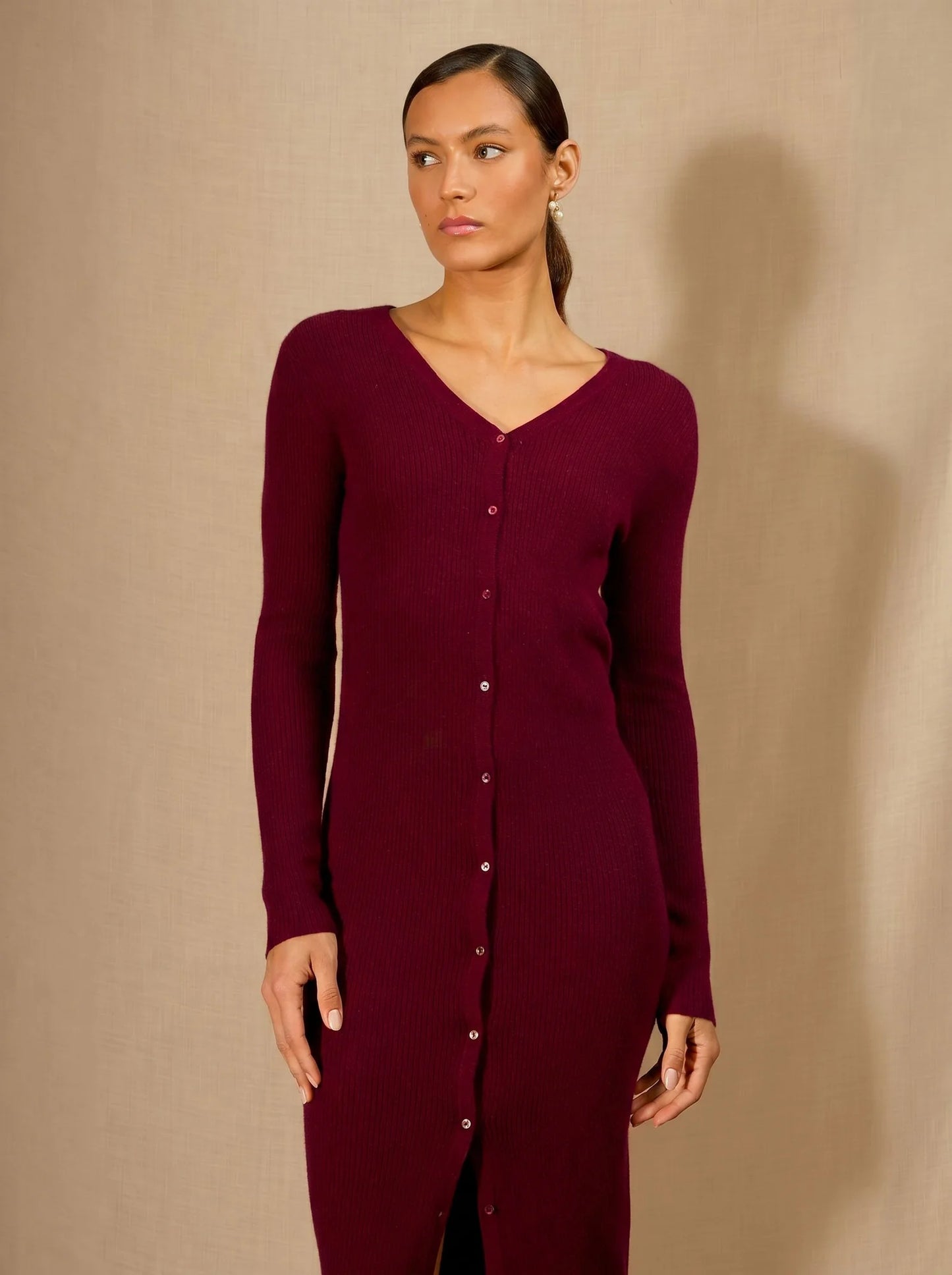 MARIA kleid geknöpft v-ausschnitt bordeaux