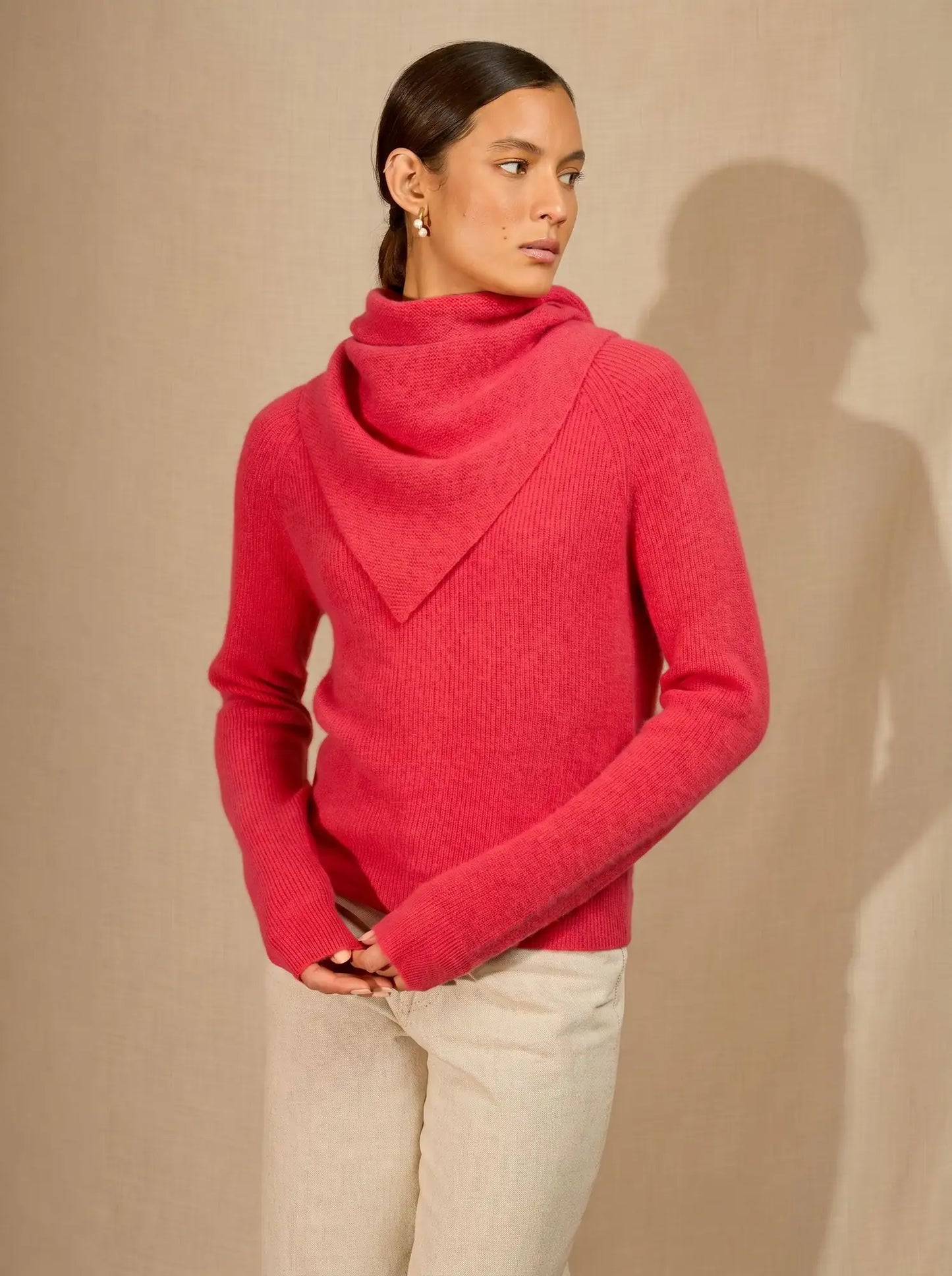CONDEIXA scarf triangle with fringed 4 ply coral