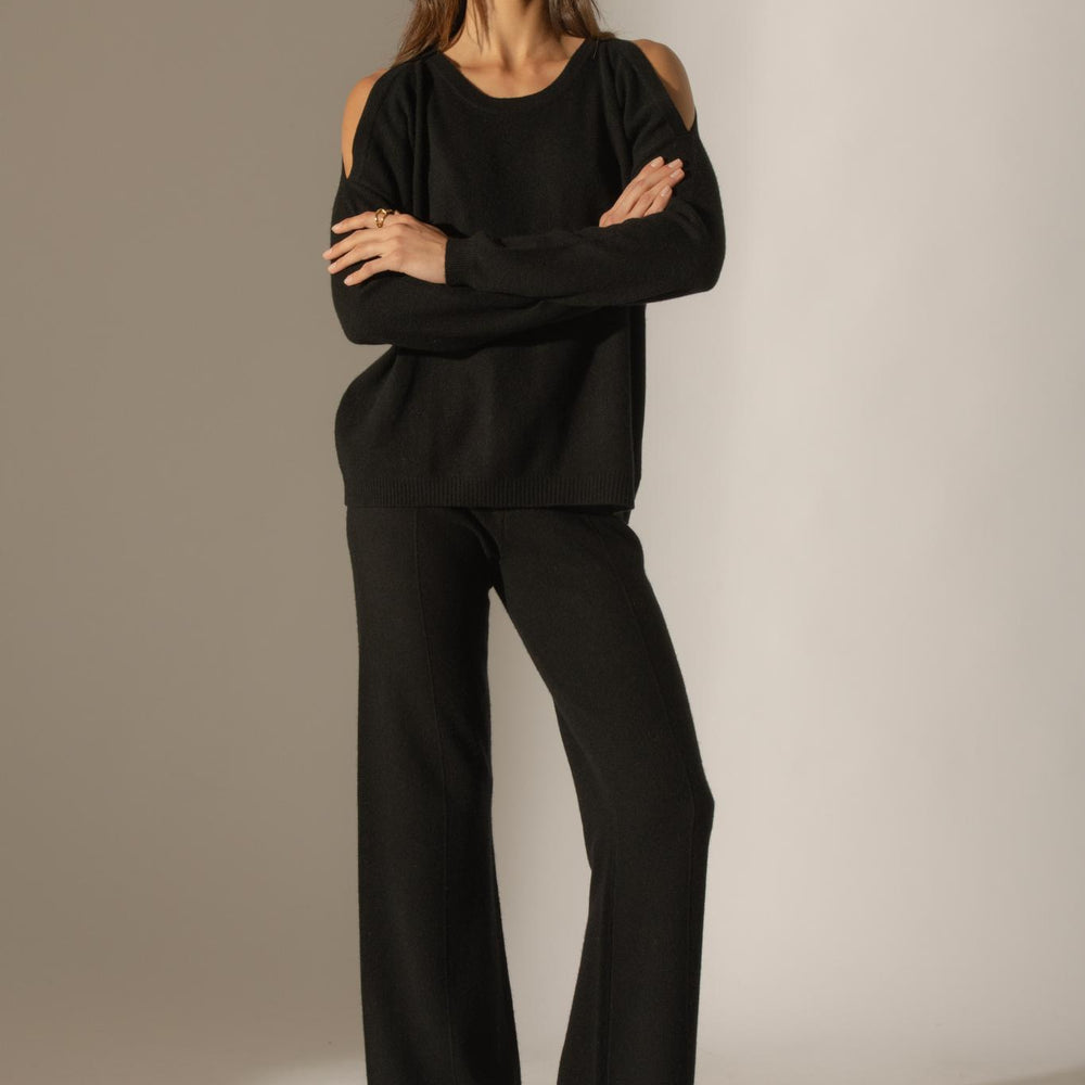 POKA pull col rond fentes épaules noir 100% cachemire