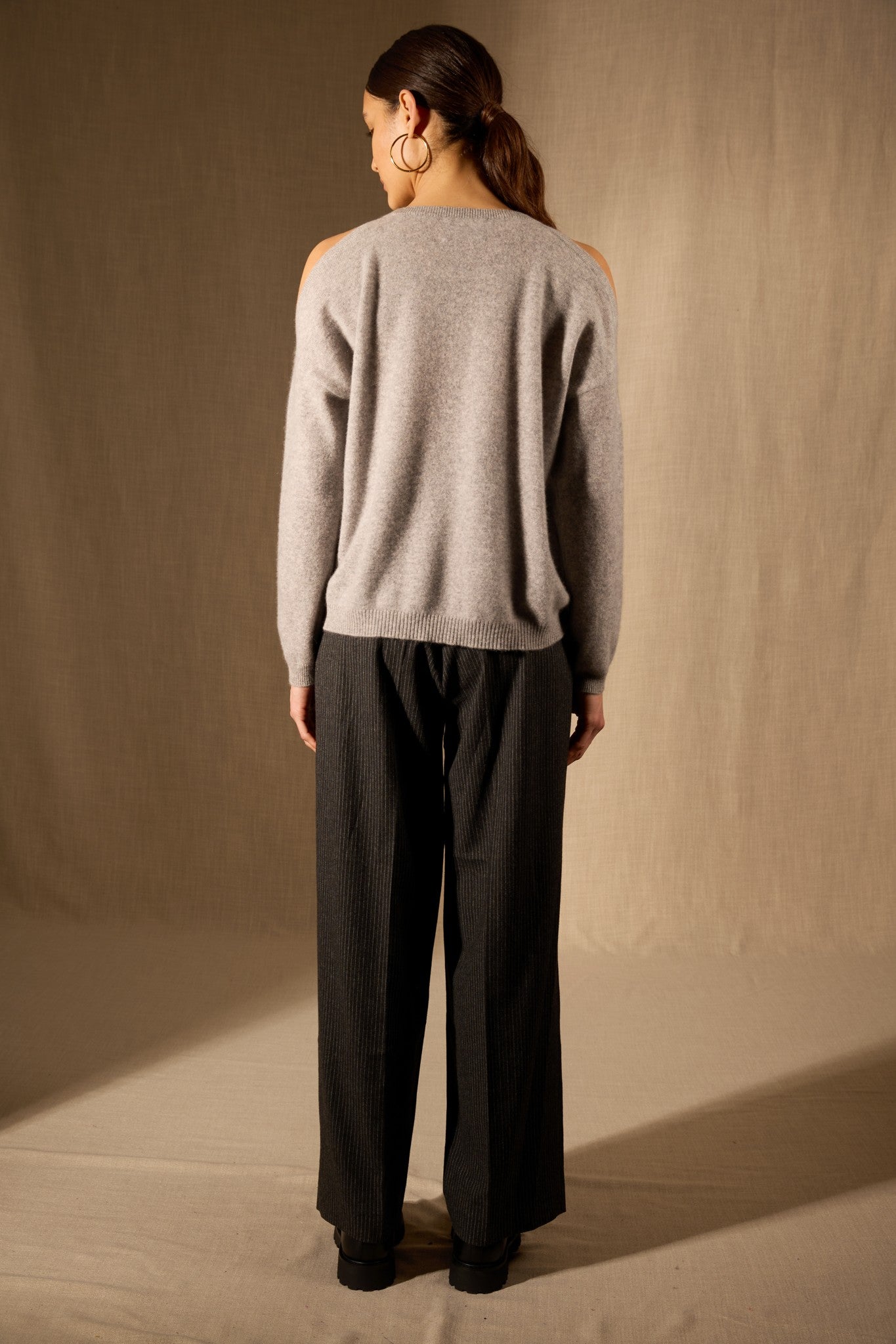 poka pull col rond fentes épaules nuage chiné 100% cachemire