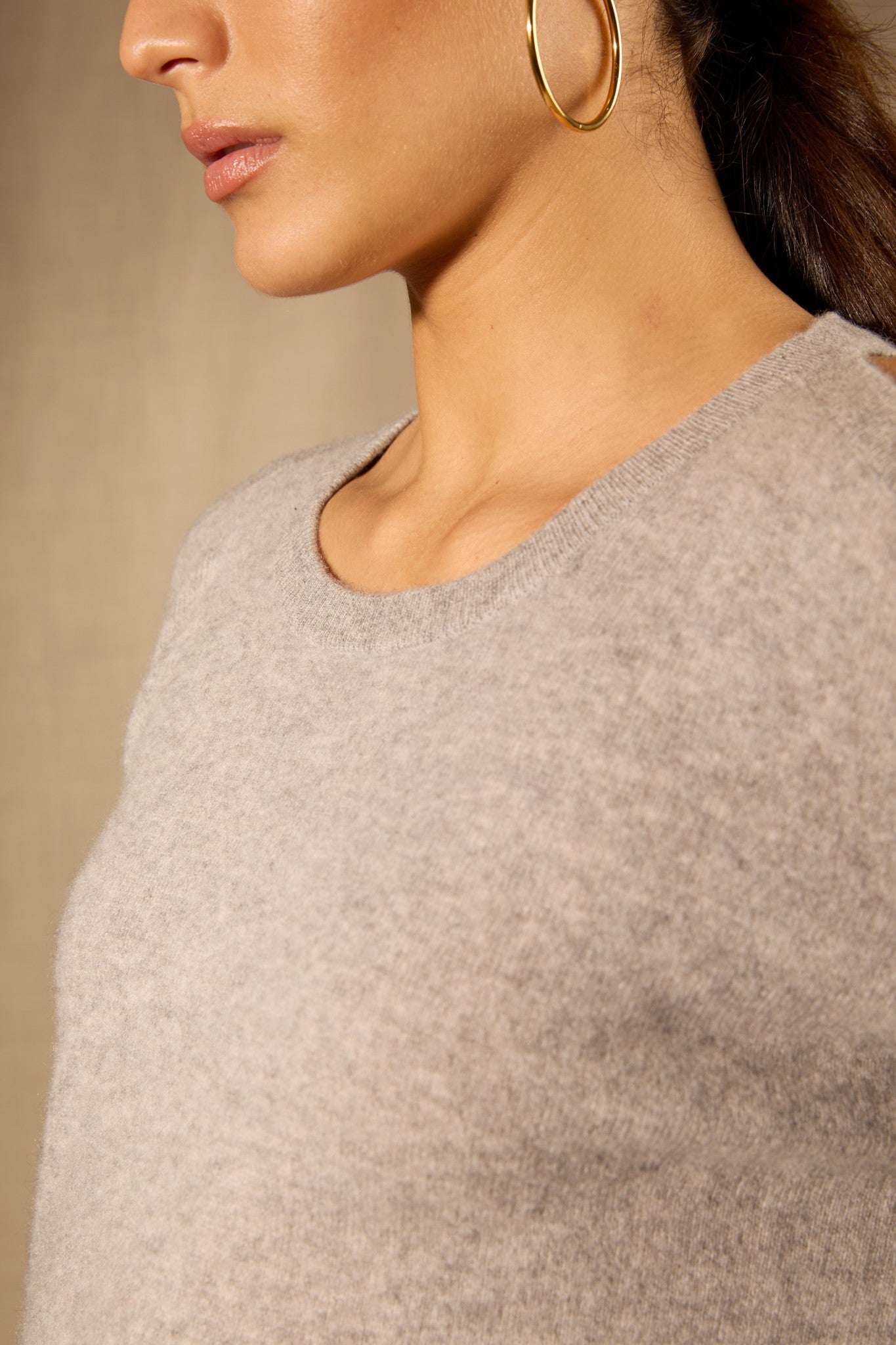 poka pull col rond fentes épaules nuage chiné 100% cachemire