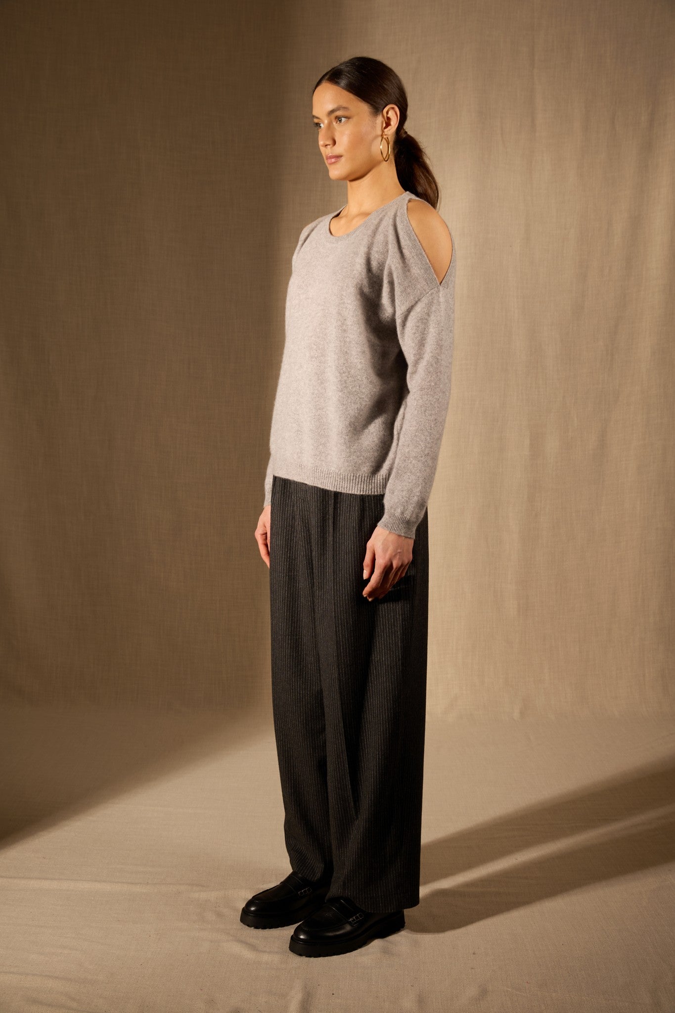 poka pull col rond fentes épaules nuage chiné 100% cachemire