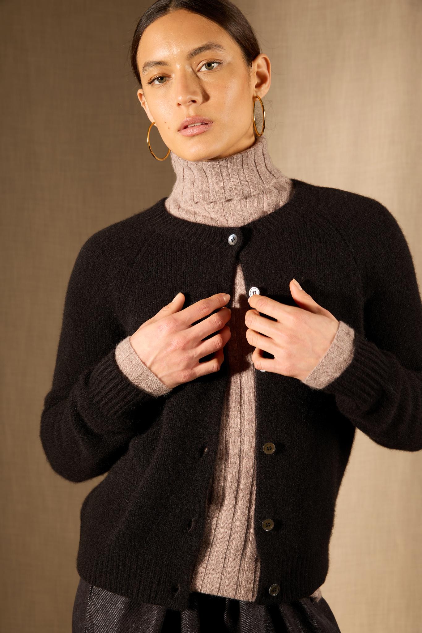 RABTEN cardigan col rond 8 fils noir 100% cachemire