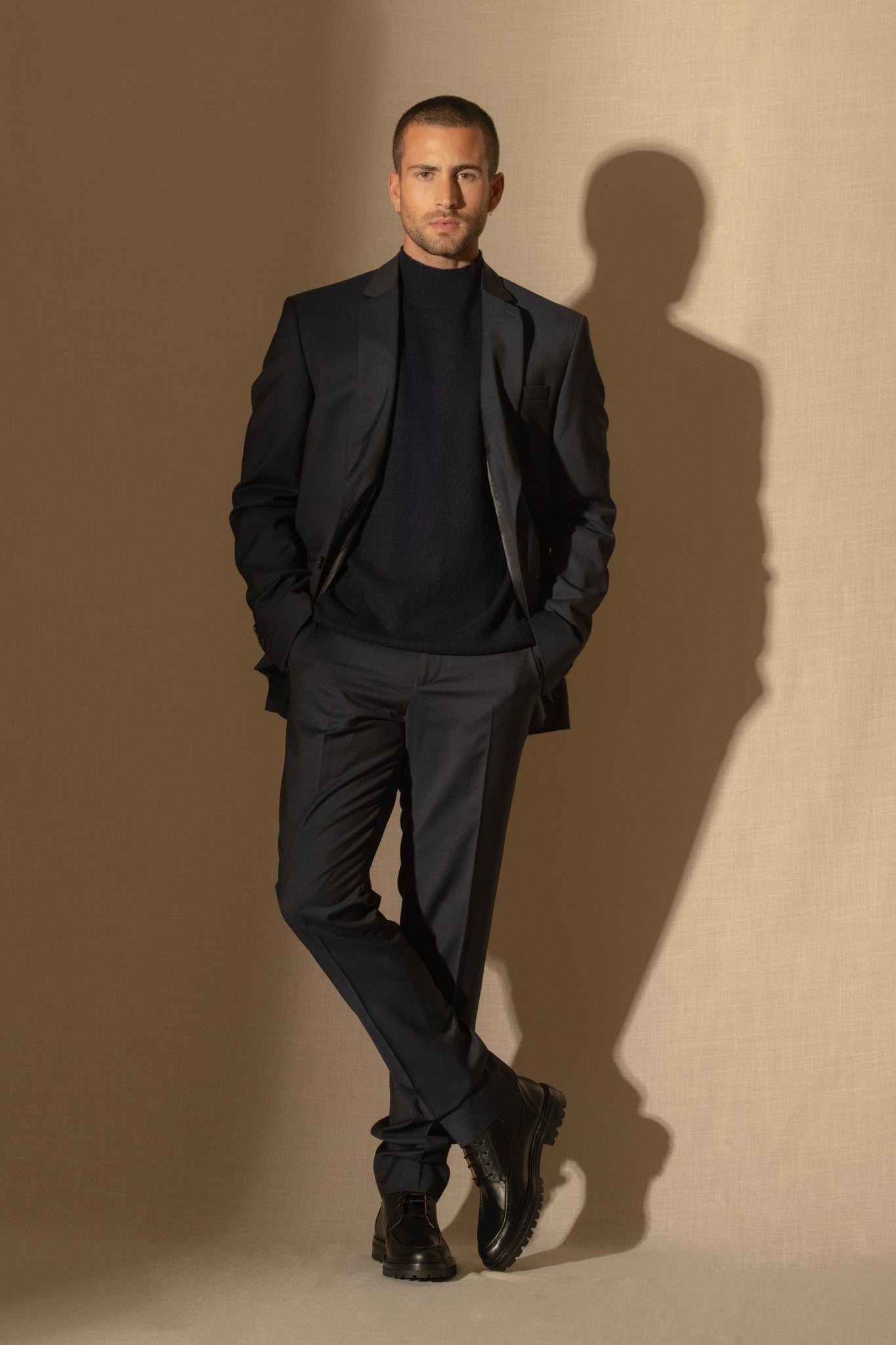 raphael pull col montant navy 100% cachemire