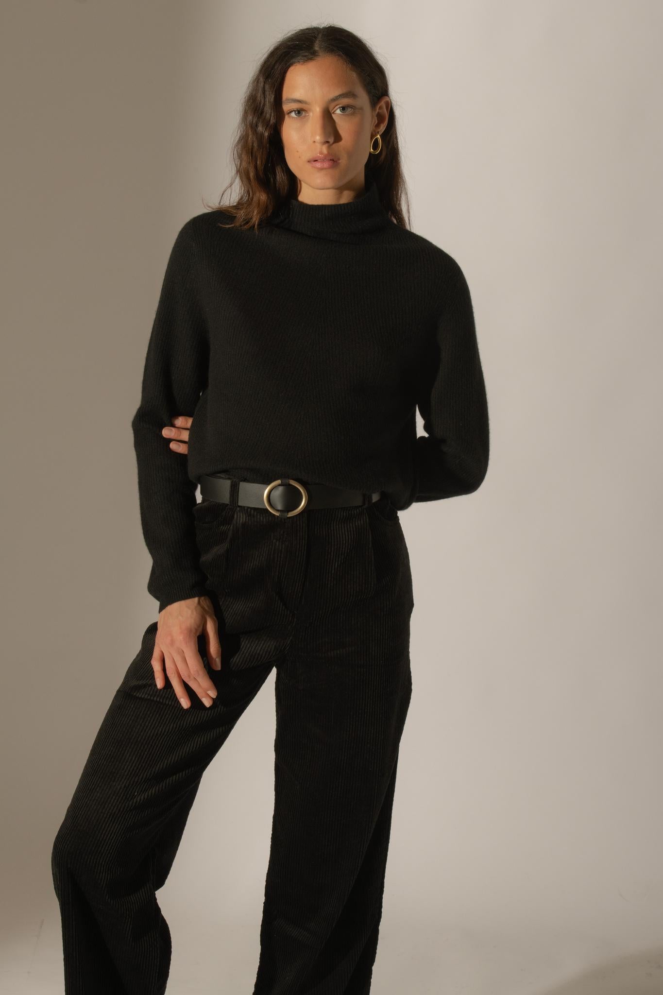 RUBY pull col montant noir 100% cachemire