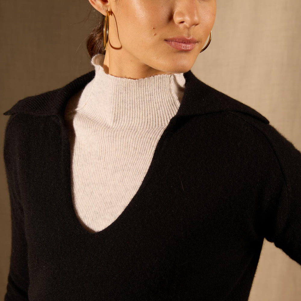 Rosalie polo col v croisé noir 100% cachemire