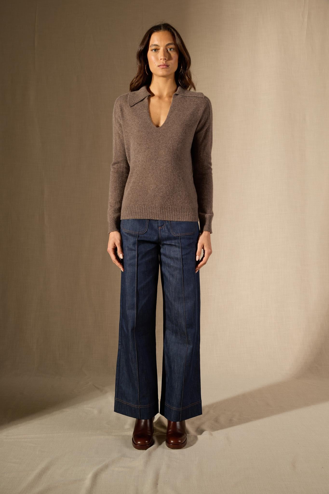 Rosalie polo col v croisé taupe chiné 100% cachemire