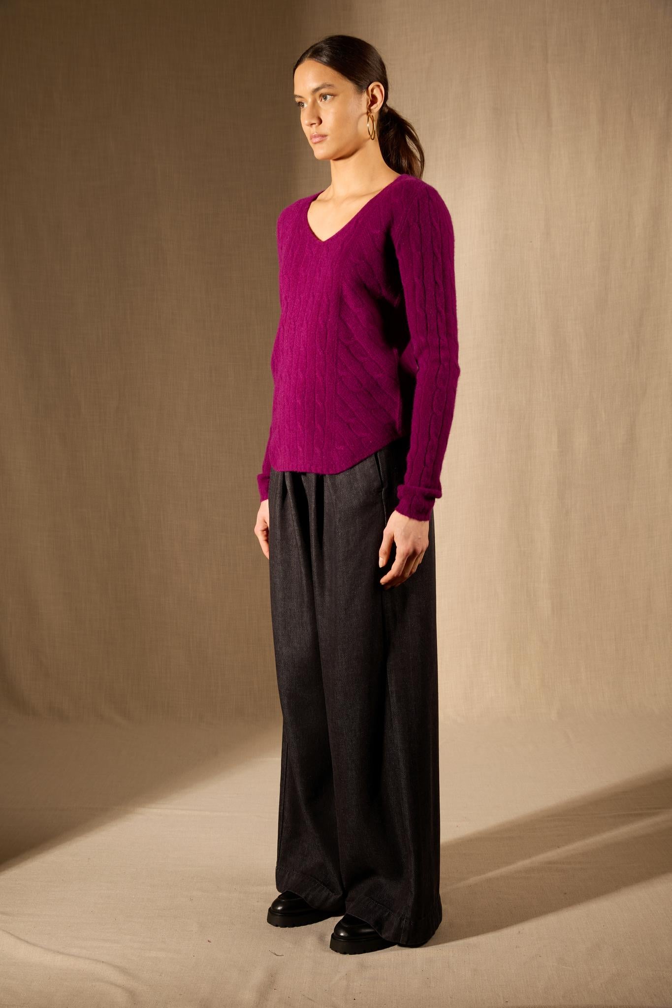SALOME pull col v 4 fils prune 100% cachemire