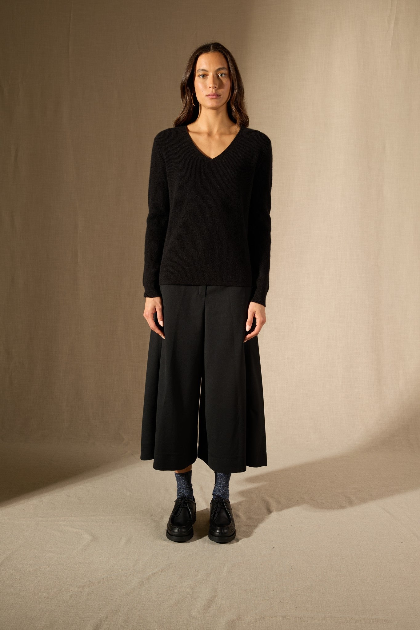 saphira pull col v noir 100% cachemire