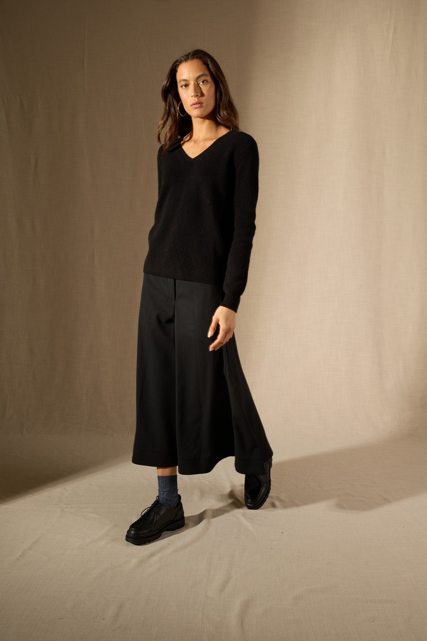 saphira pull col v noir 100% cachemire