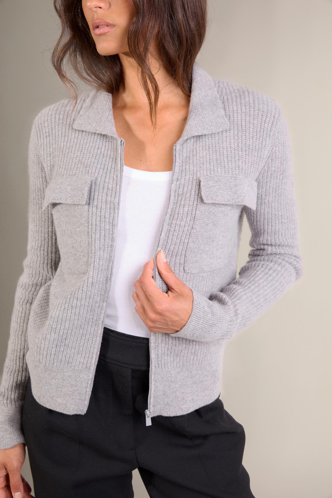 SARA veste courte zippée col chemise 4 fils nuage chiné 100% cachemire