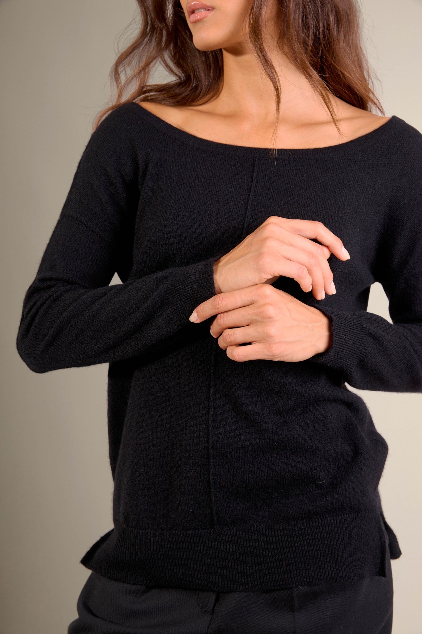 sasha pull col rond noir 100% cachemire