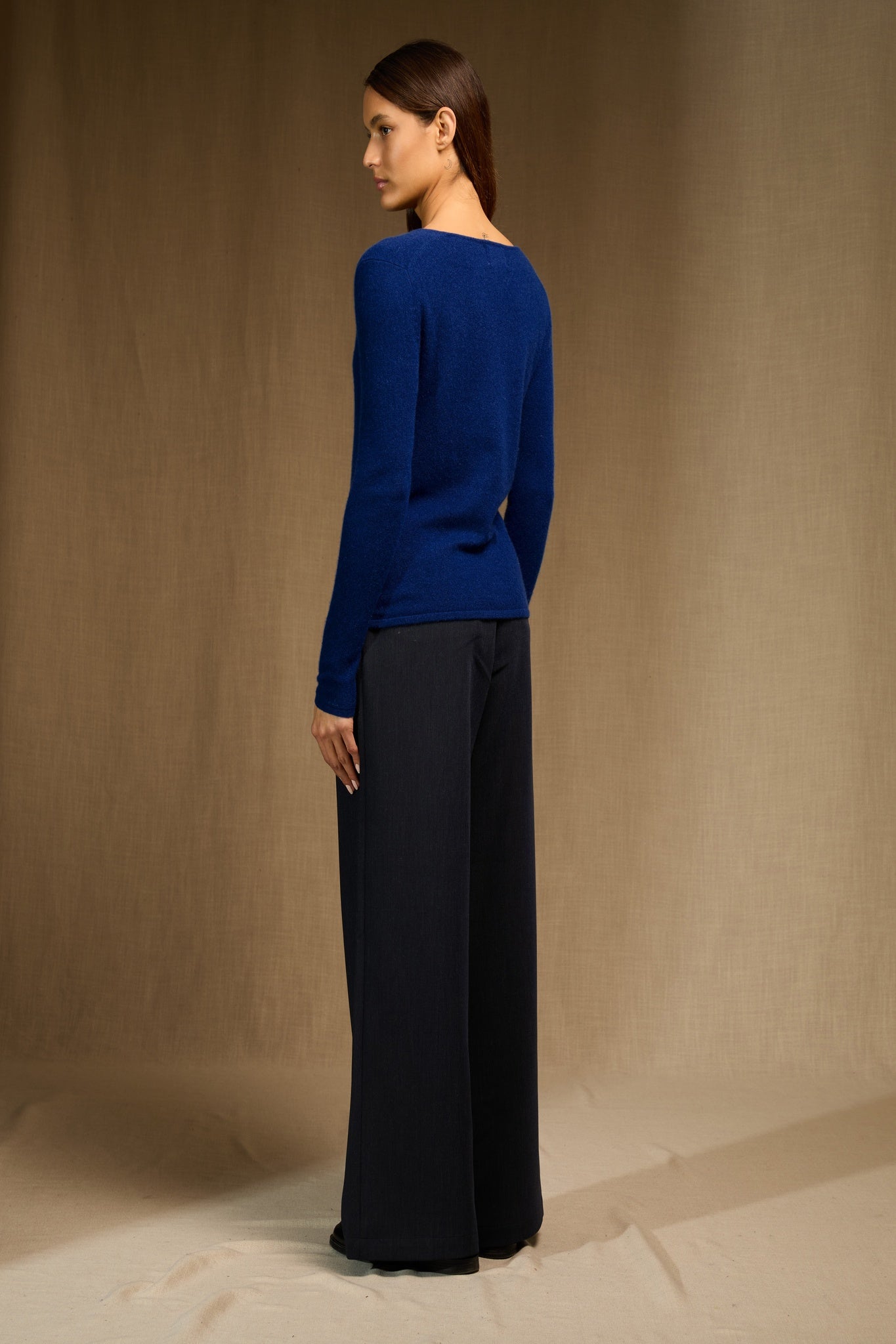 SHANNON pull col v outremer 100% cachemire