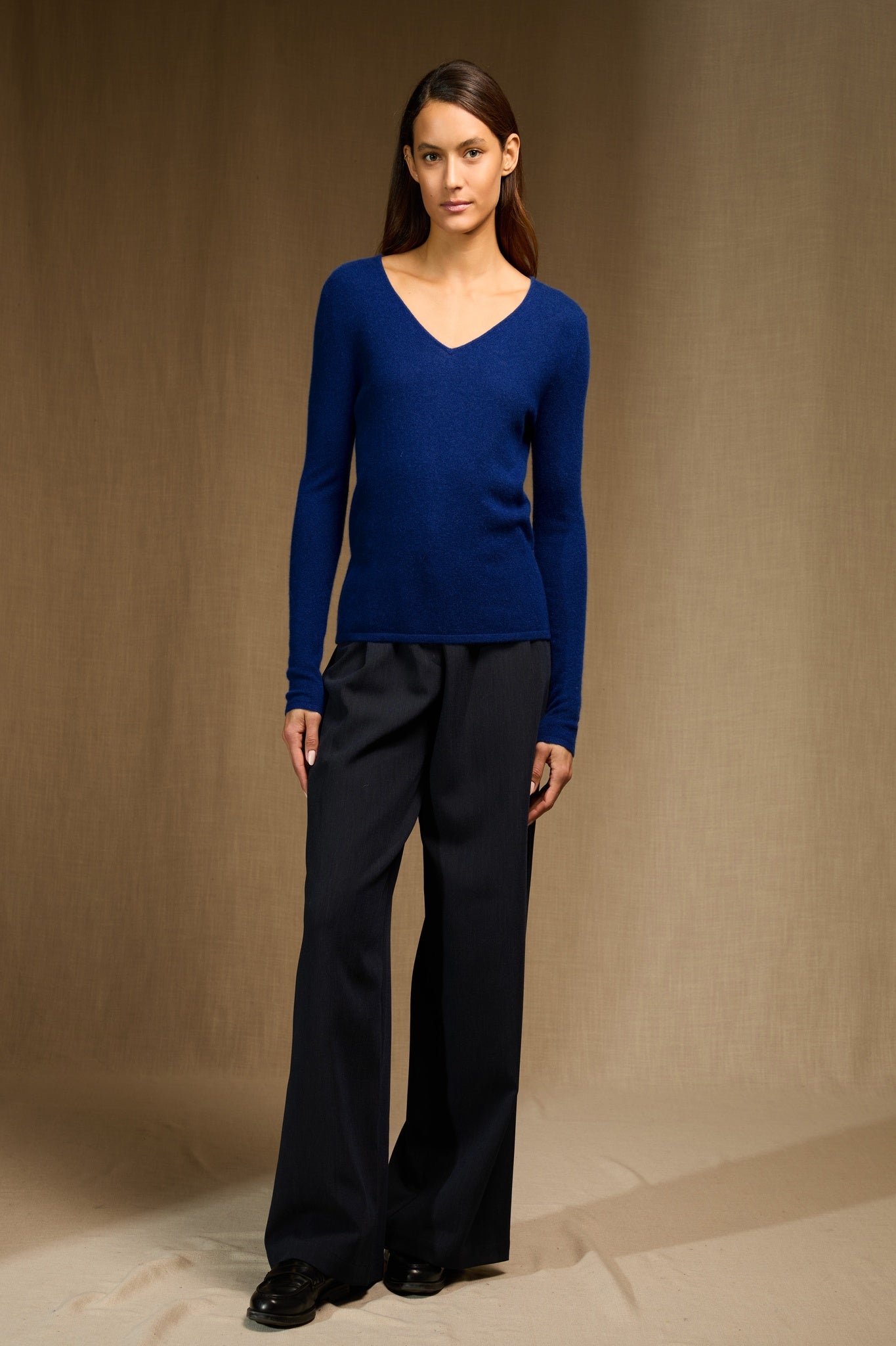 SHANNON pull col v outremer 100% cachemire