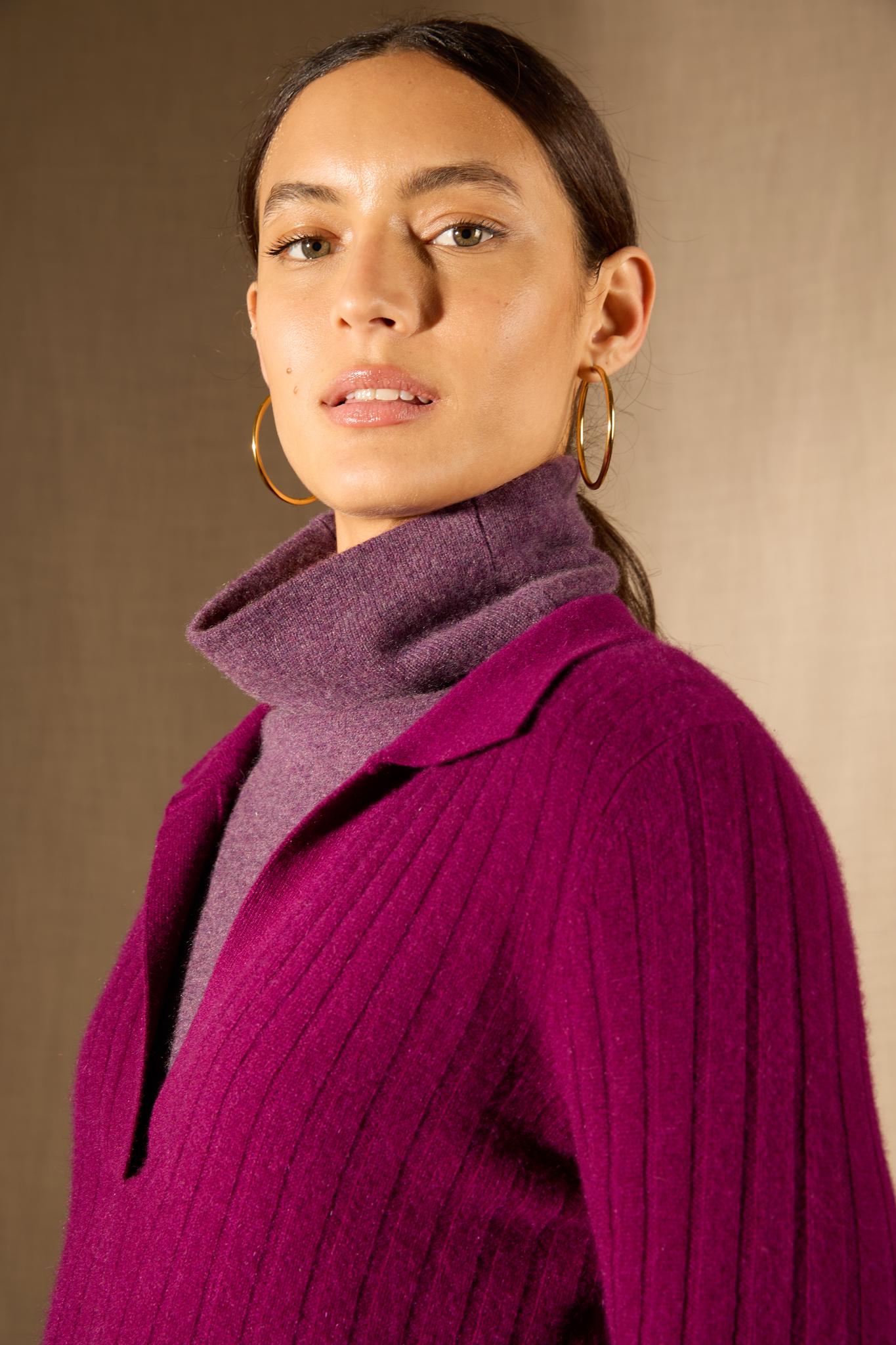 SKAMAR pull col polo ouvert prune 100% cachemire