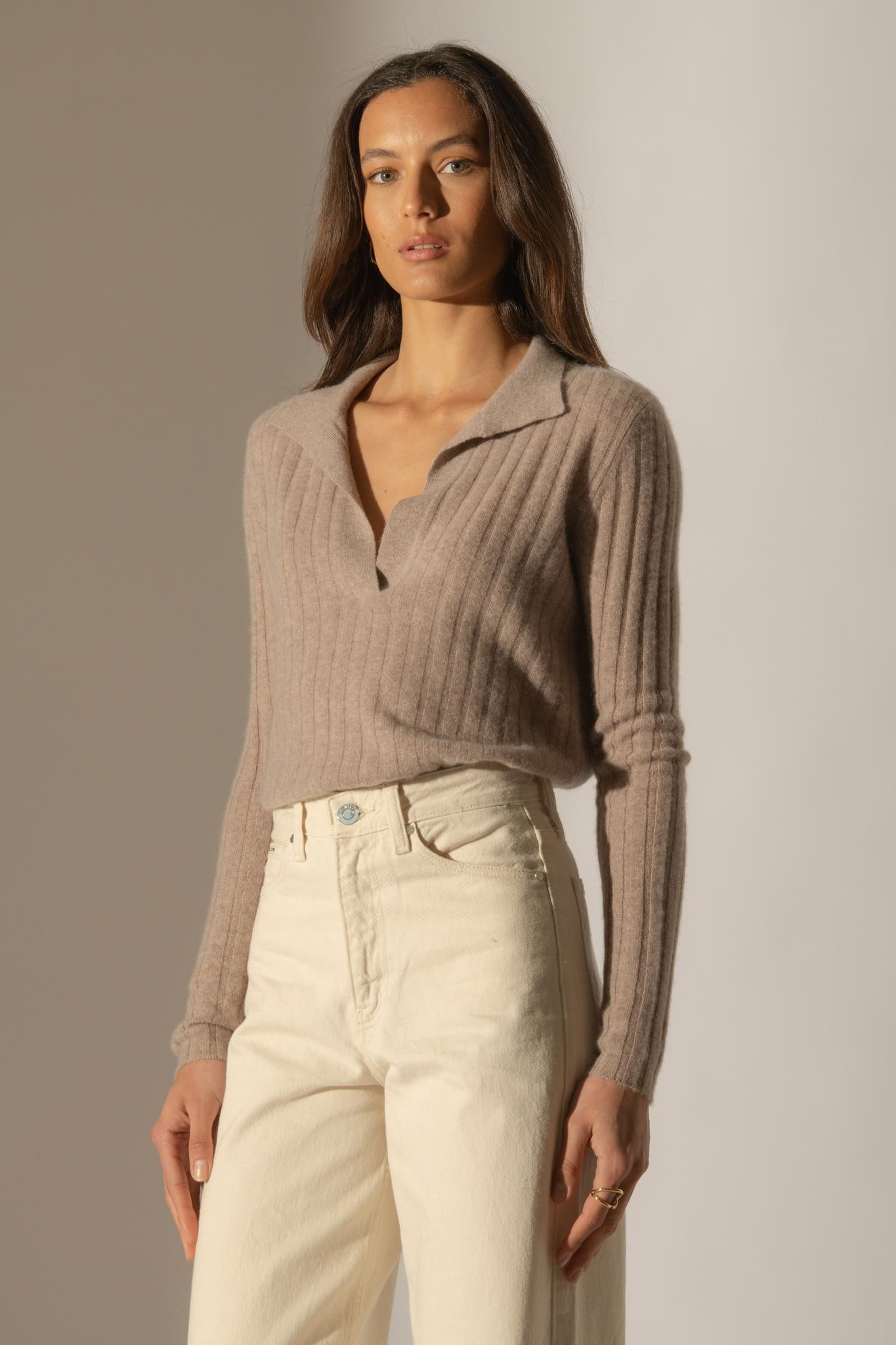 SKAMAR pull col polo ouvert taupe clair chiné 100% cachemire
