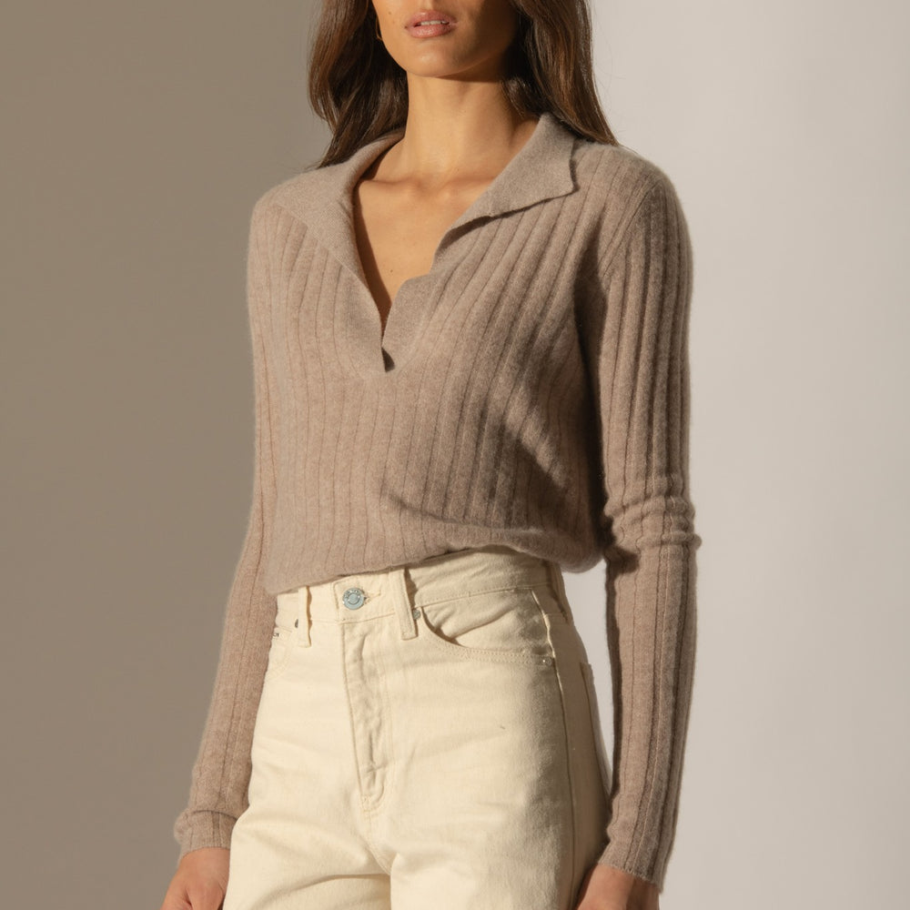 skamar pull col polo ouvert taupe clair chiné 100% cachemire