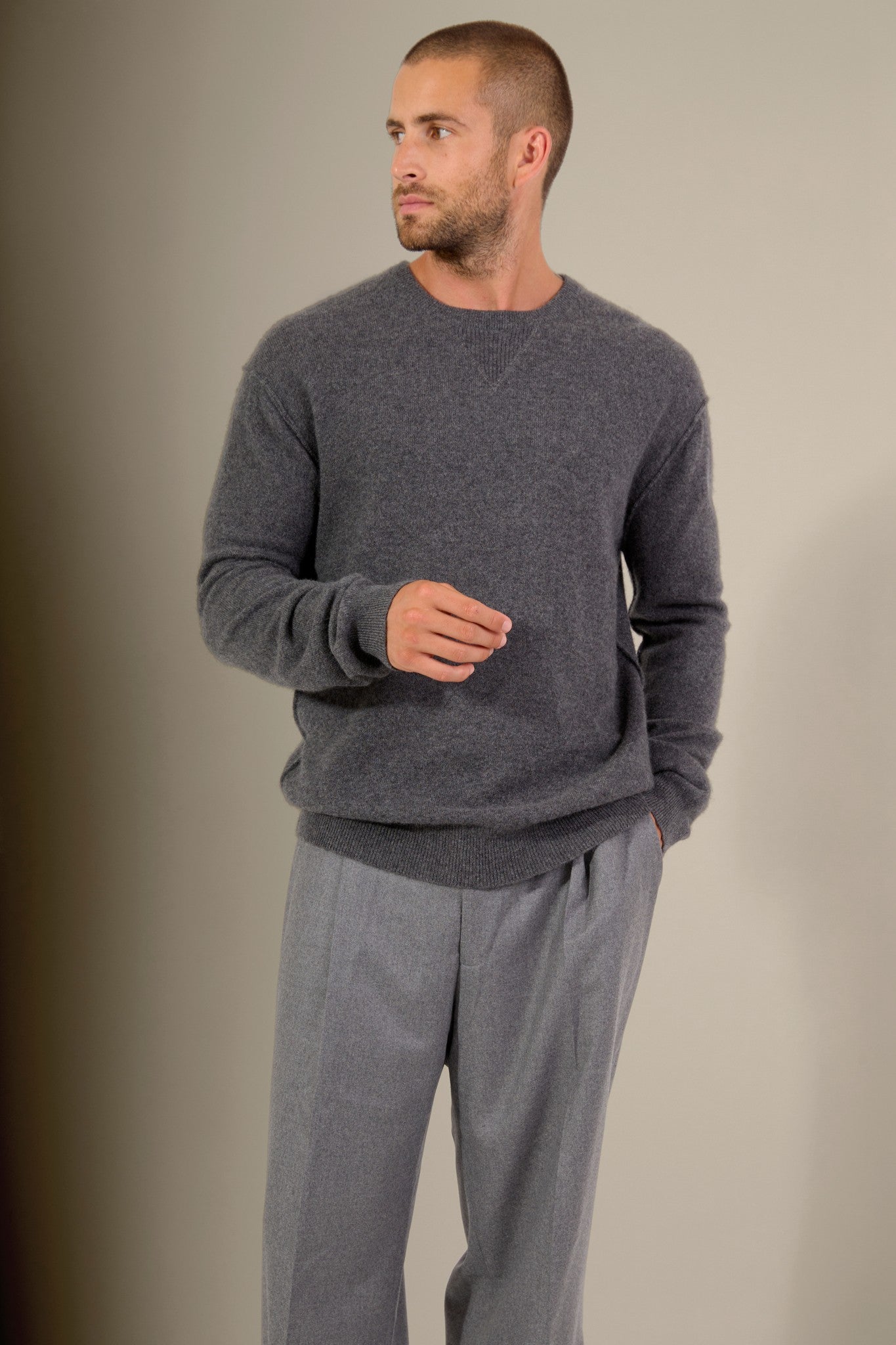 soan pull col rond anthracite chiné 100% cachemire