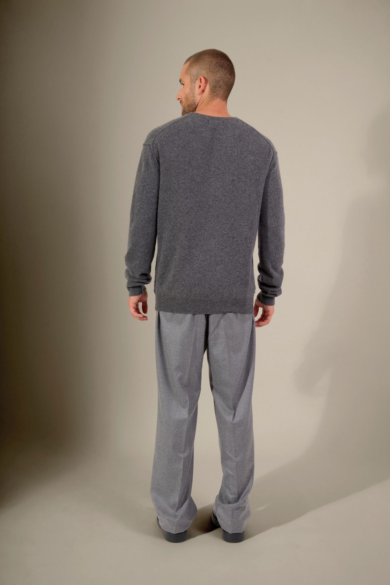 soan pull col rond anthracite chiné 100% cachemire