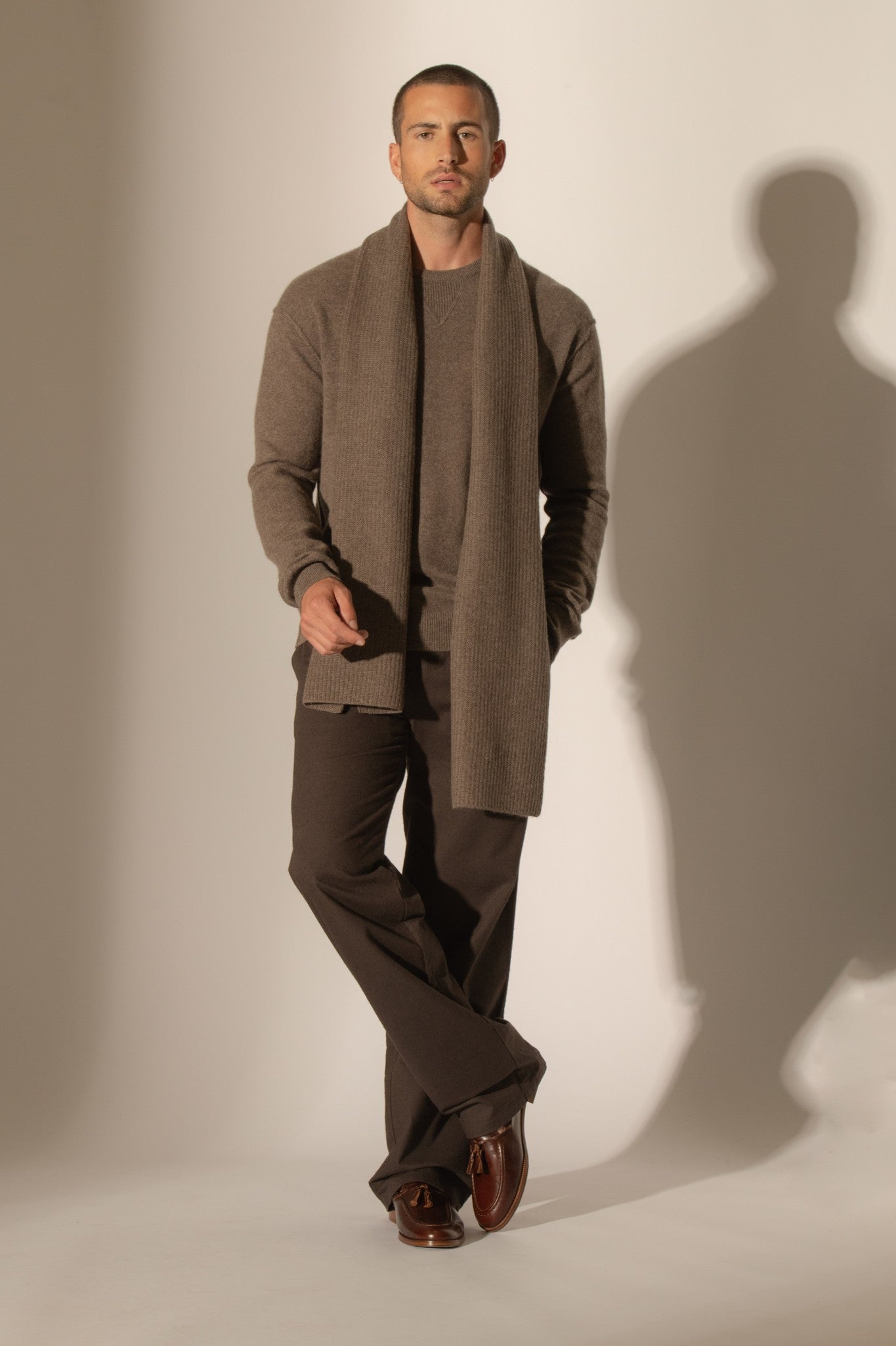 soan pull col rond taupe chiné 100% cachemire