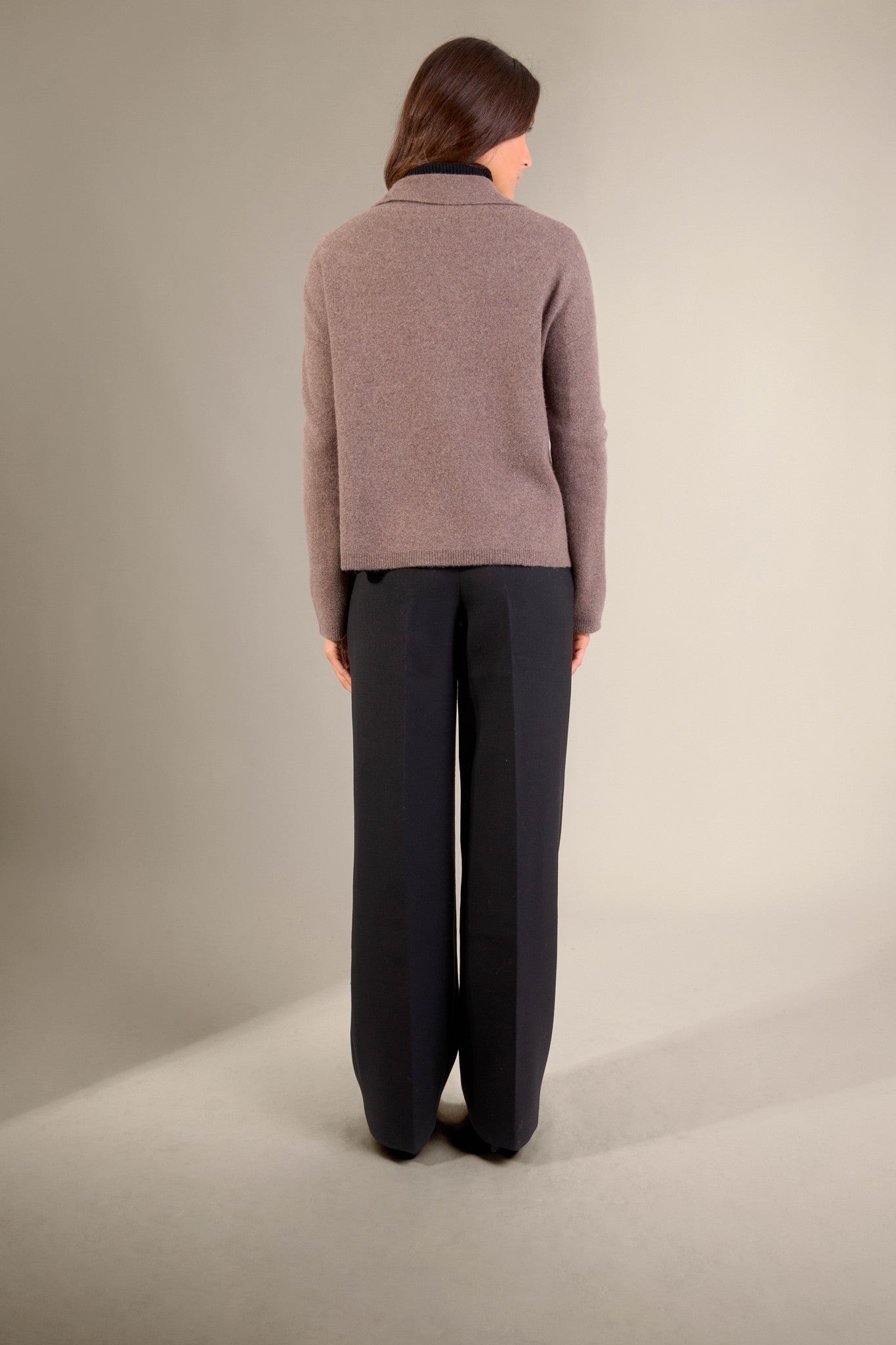 solivra veste boutonnée col chemise taupe chiné 100% cachemire