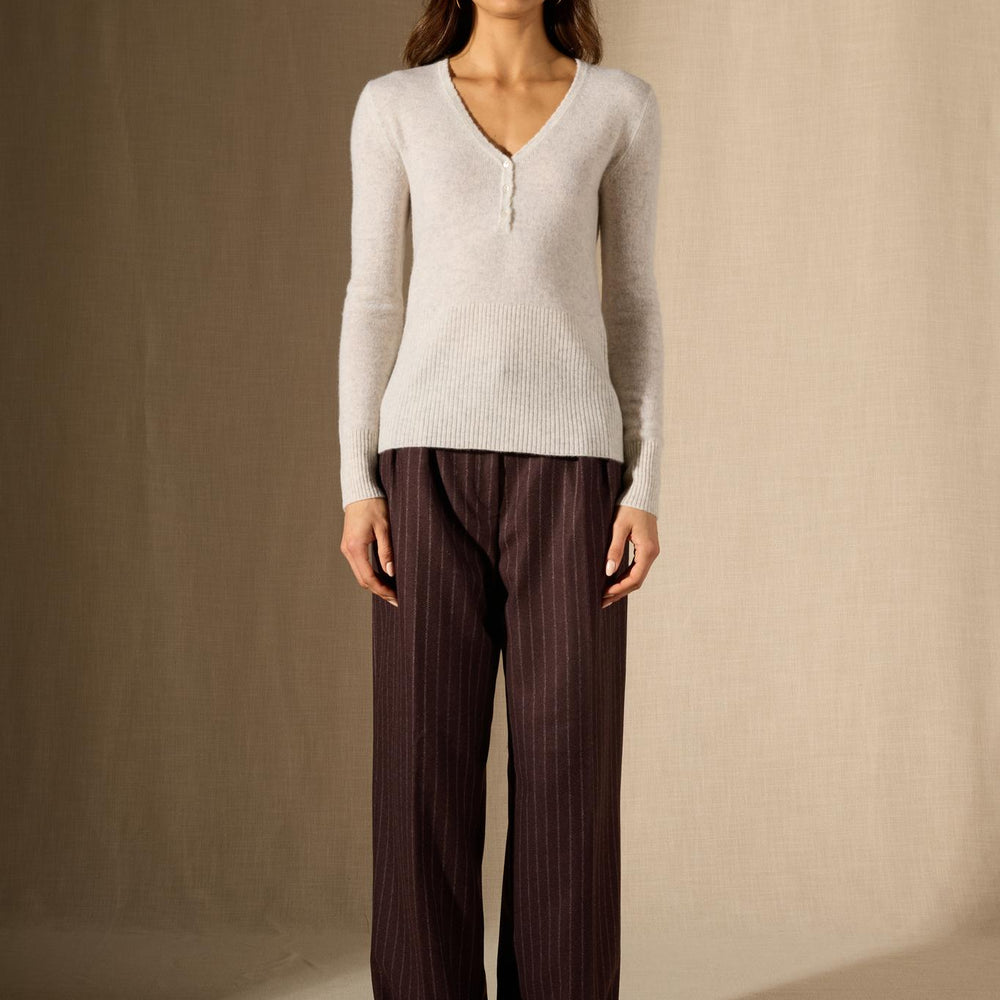 Selene pull col v boutonné gris perle chiné 100% cachemire