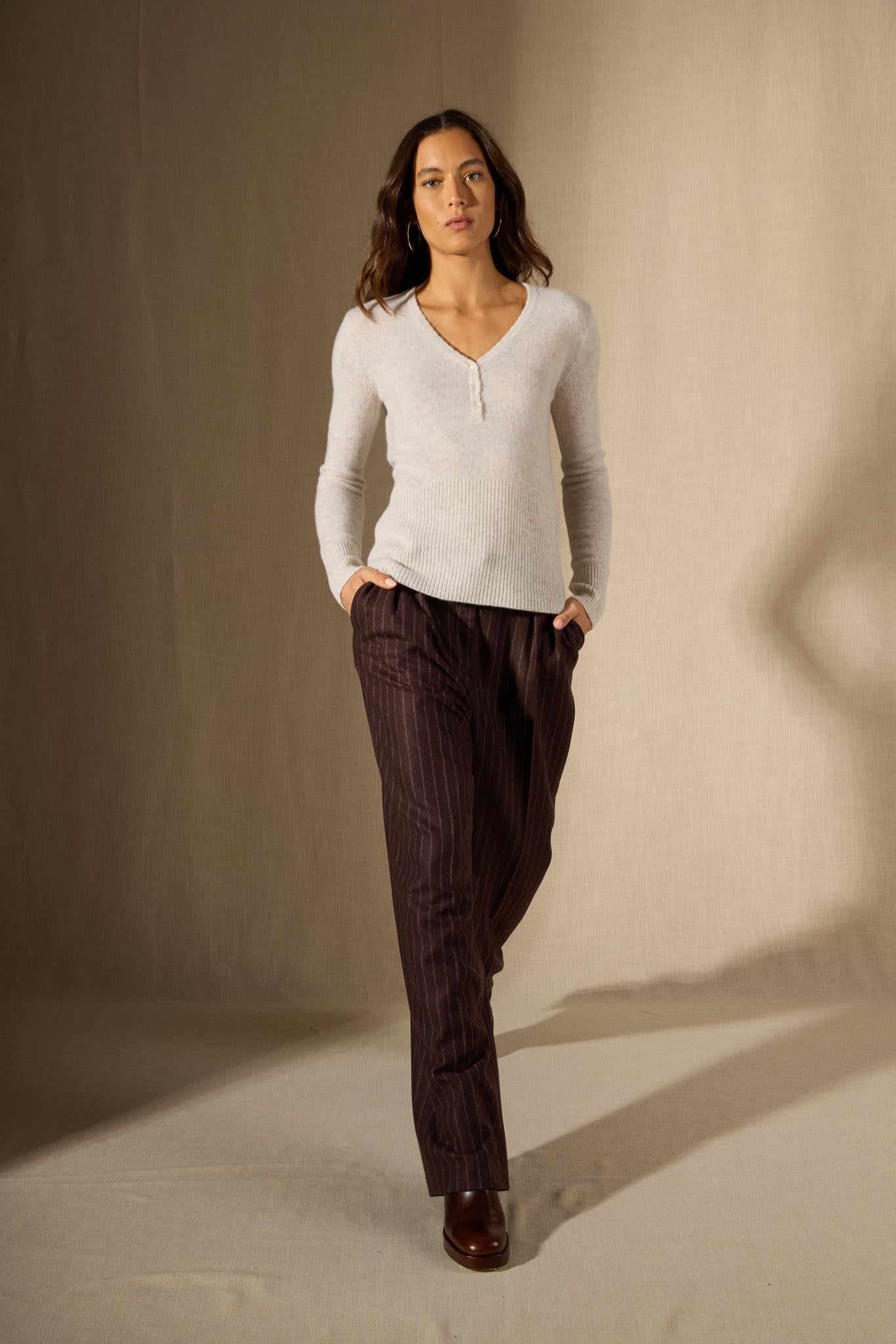 Selene pull col v boutonné gris perle chiné 100% cachemire