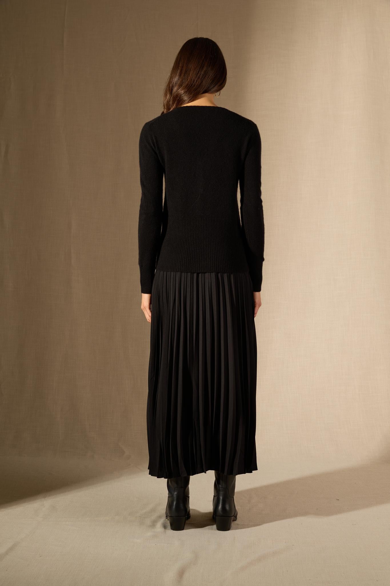Selene pull col v boutonné noir 100% cachemire