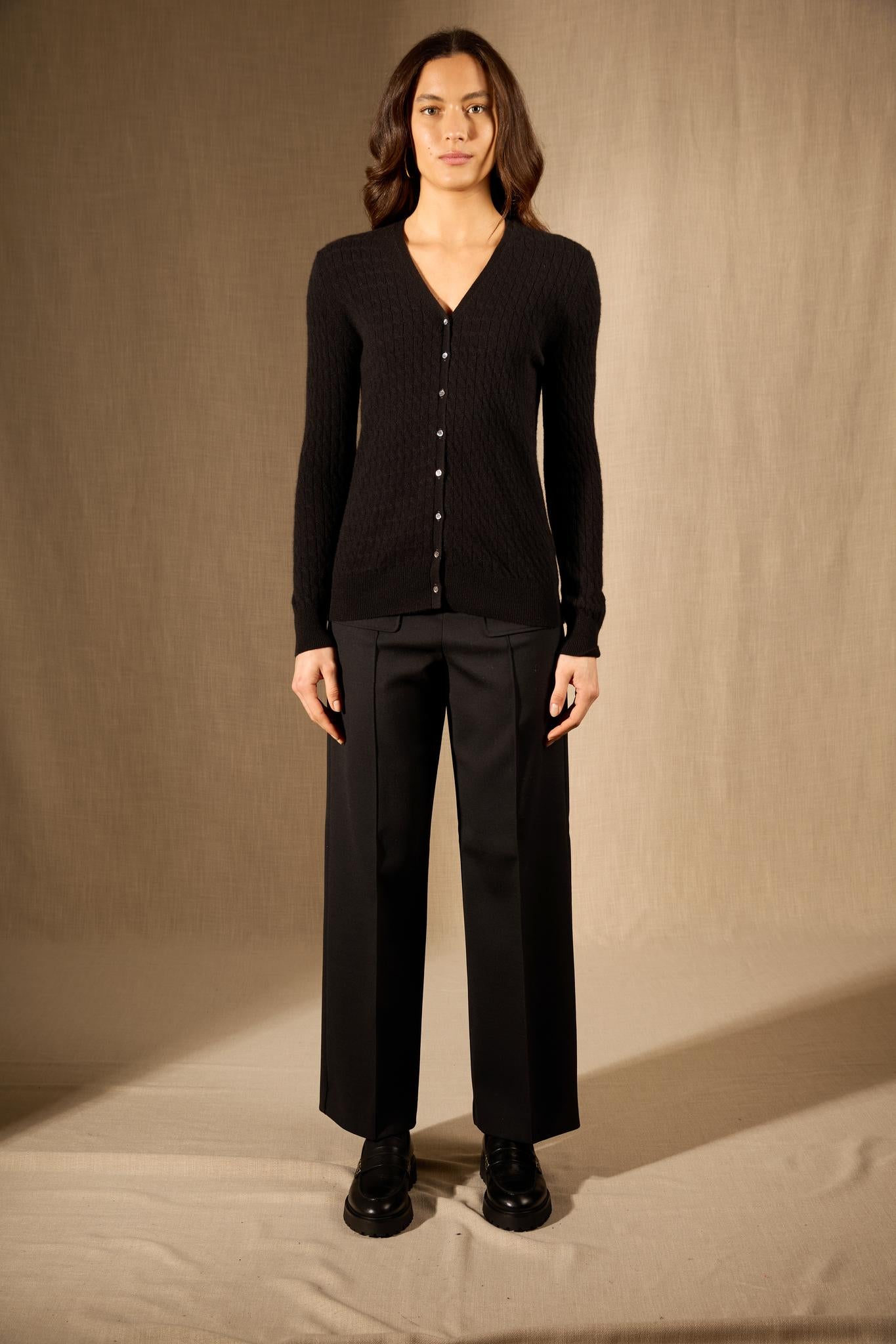 Seraphina cardigan col v noir 100% cachemire