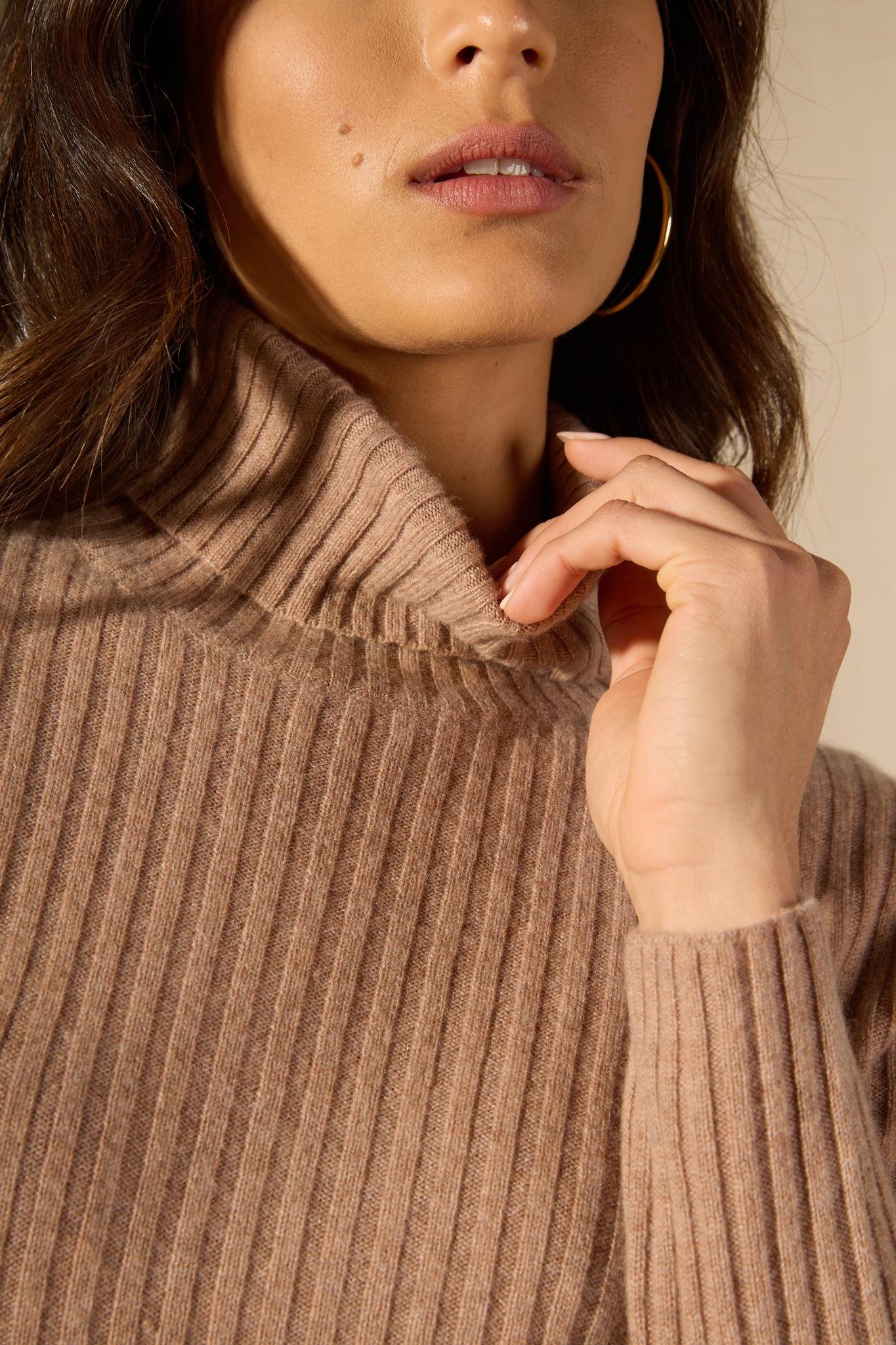 Souna pull col rond camel chiné 100% cachemire