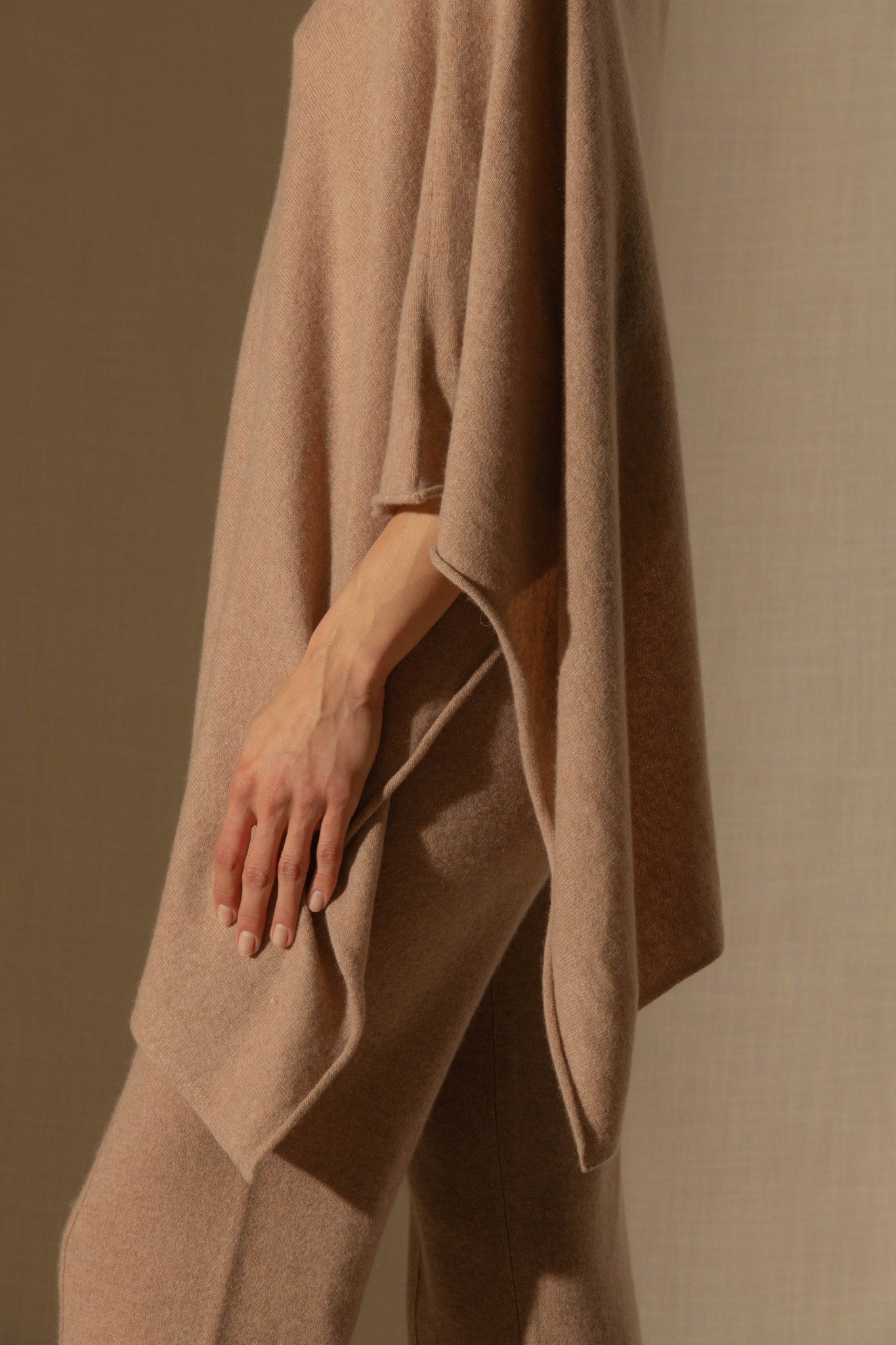 tamara poncho camel chiné 100% cachemire